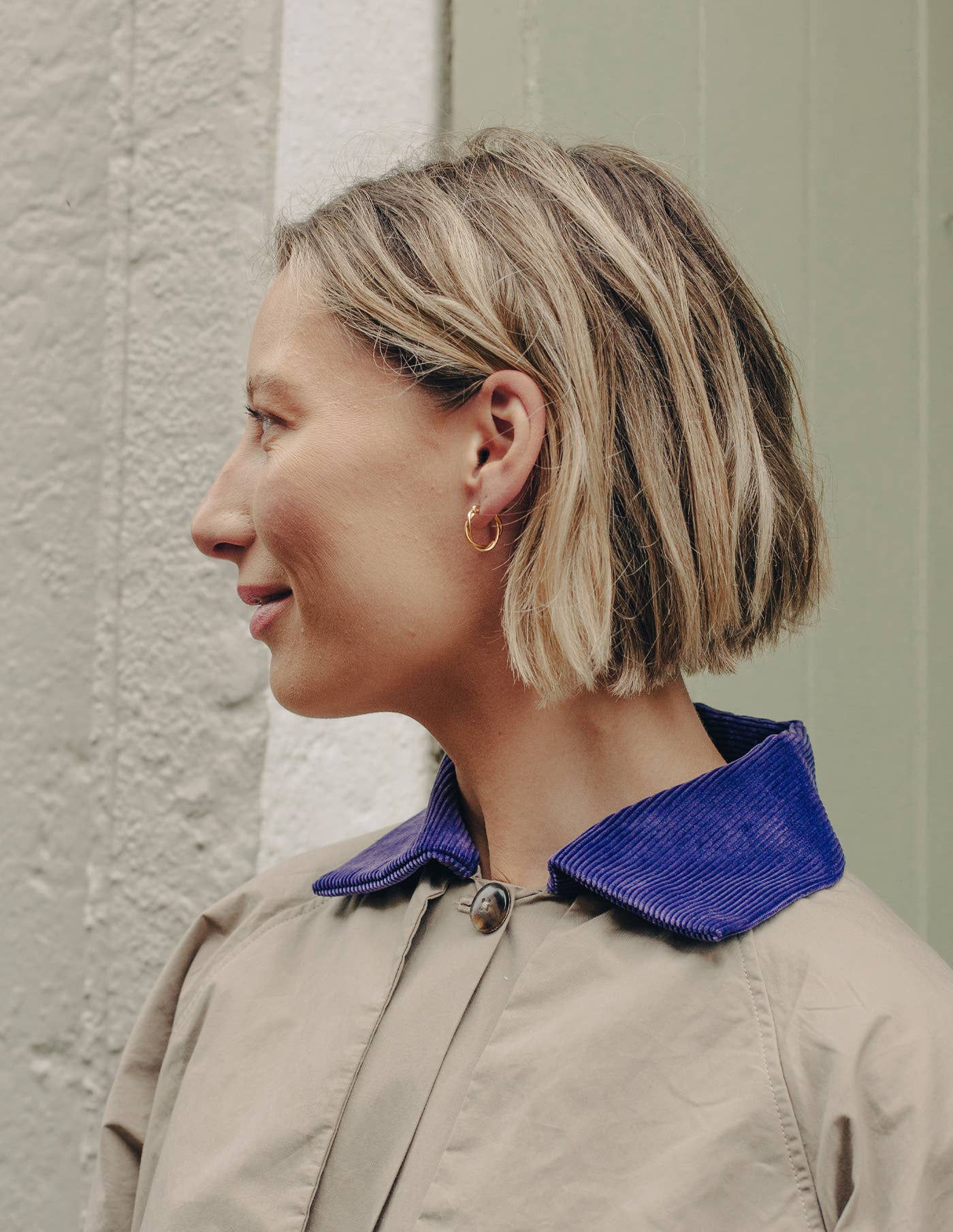 Nordic Muse - Gold Small Entwined Latch Hoop Earrings