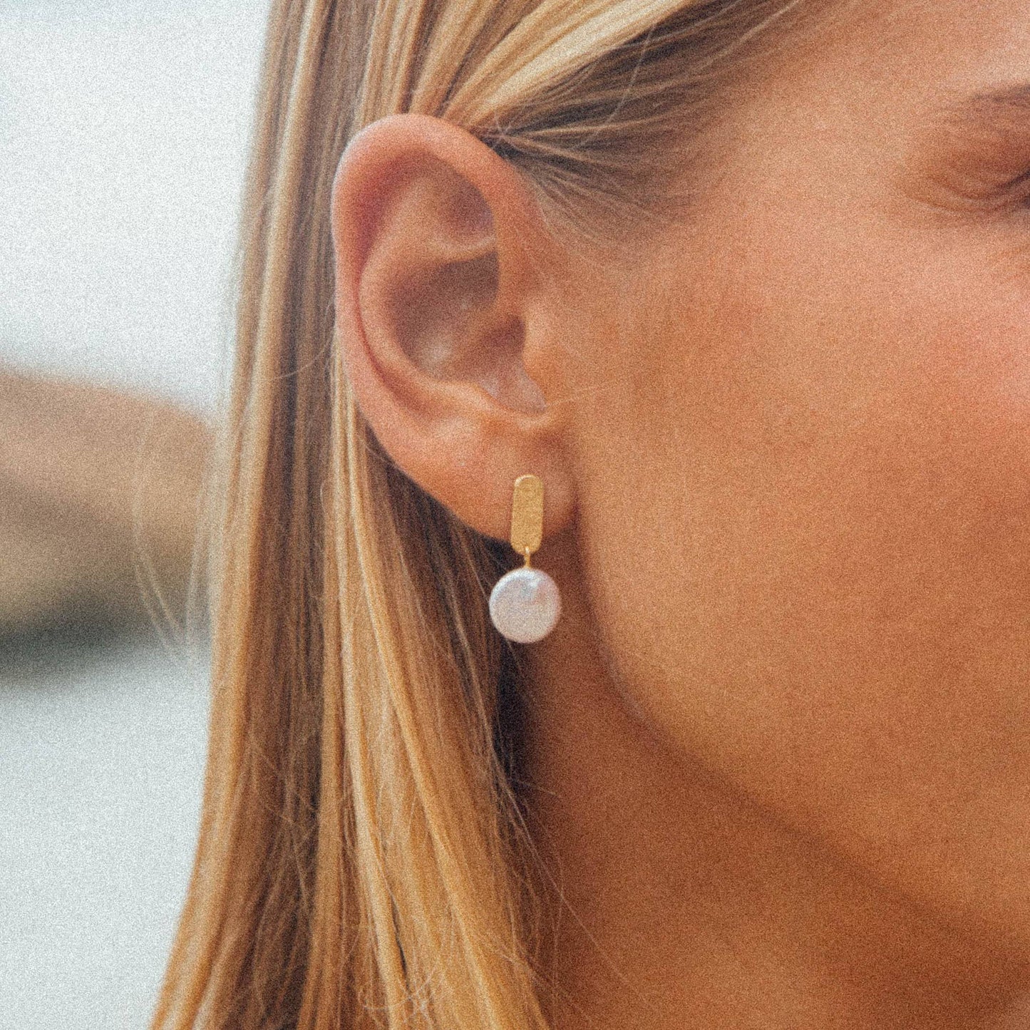 Agapée Jewelry - Perla Earrings, Gold