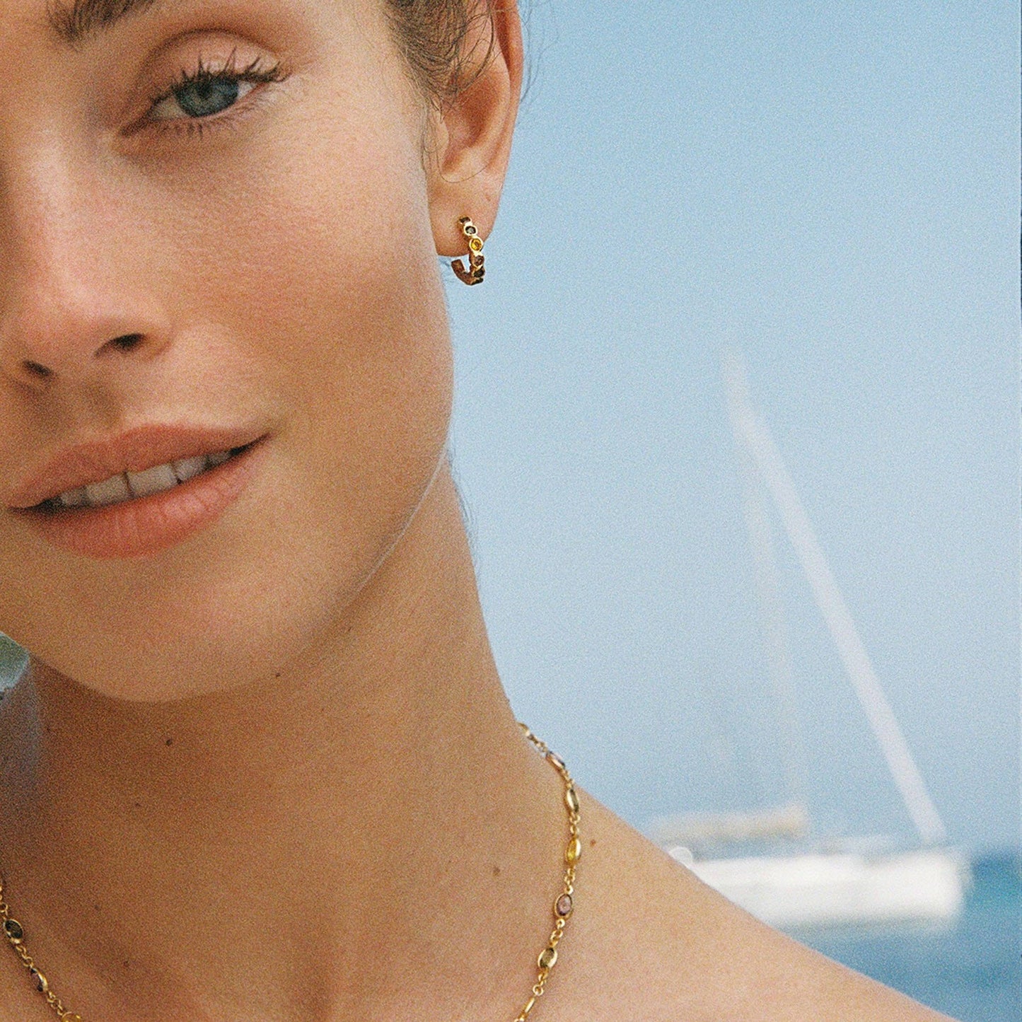 Agapée Jewelry - Frutina Earrings, Gold