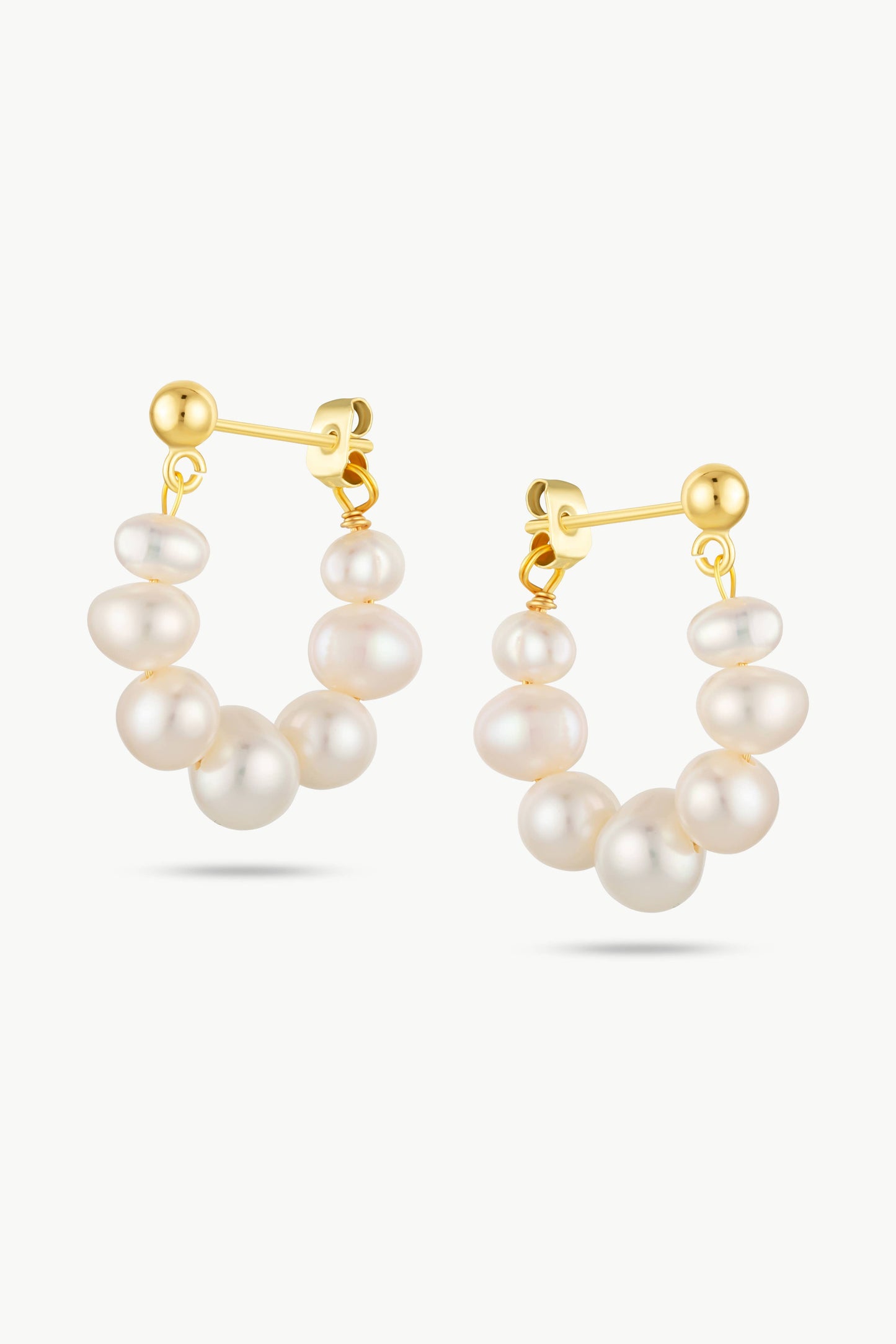 Arctic Fox & Co - Laguna Pearls Links Hooped Earrings