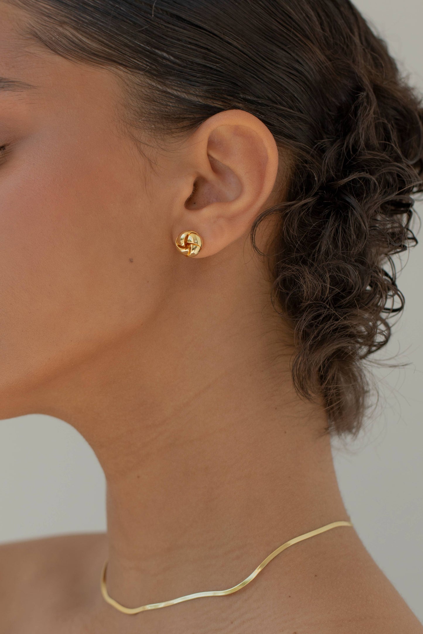 Arctic Fox & CO. - IRIS - Knotted Stud Earrings