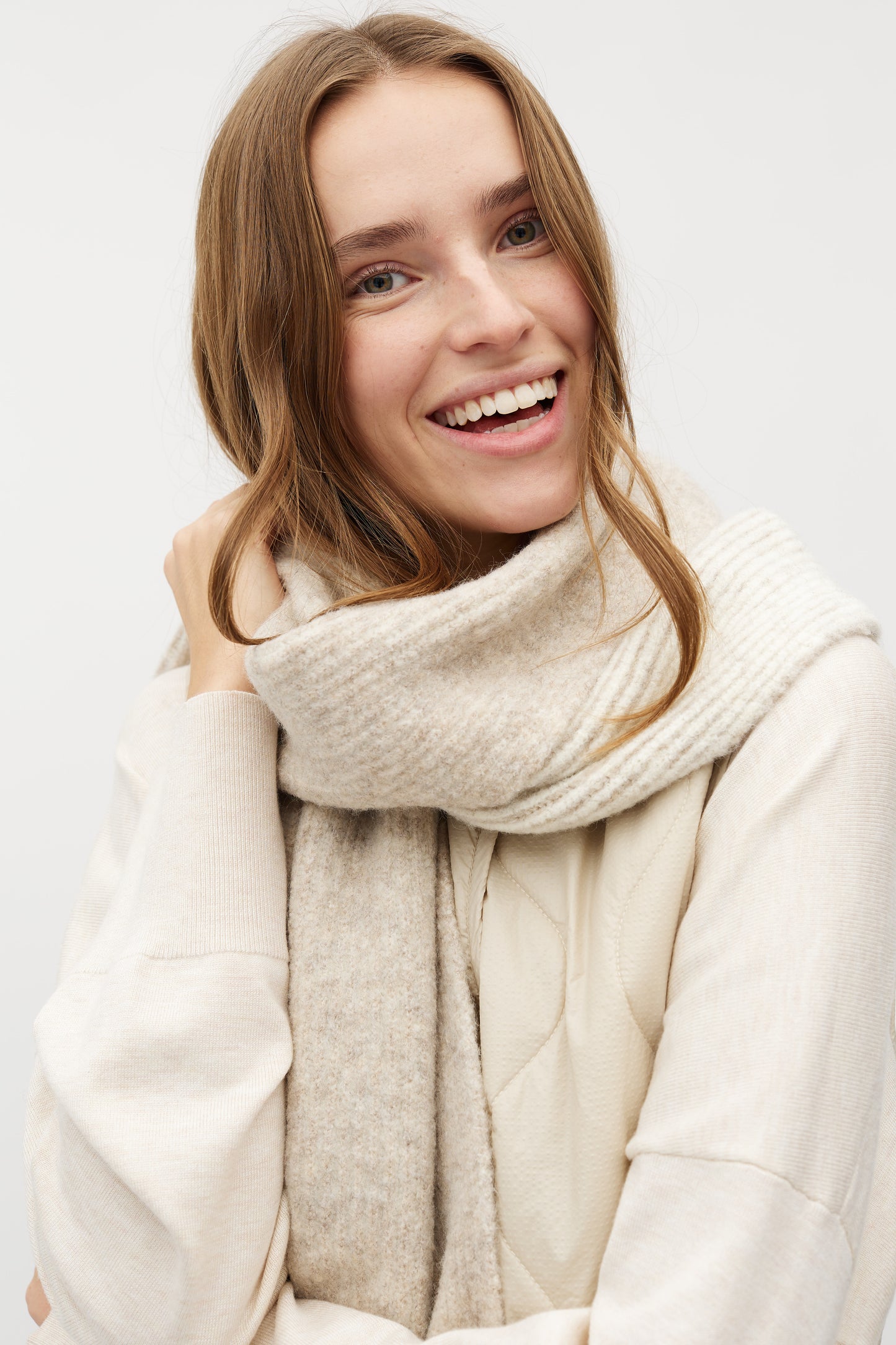 MbyM - Hevelyn Scarf, Light Grey Stripe
