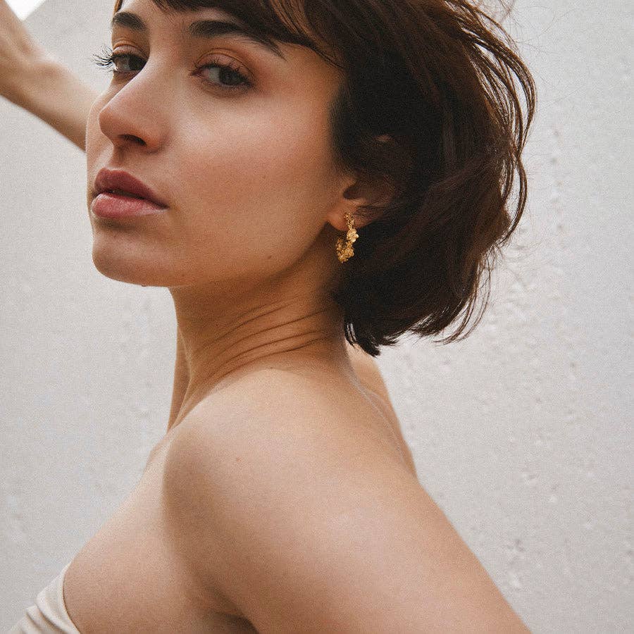 Agapée - Kèpos Earrings, Gold