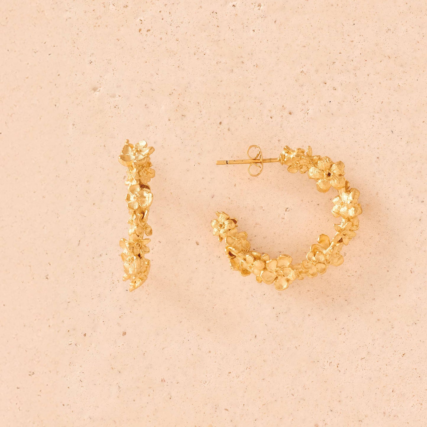 Agapée - Kèpos Earrings, Gold