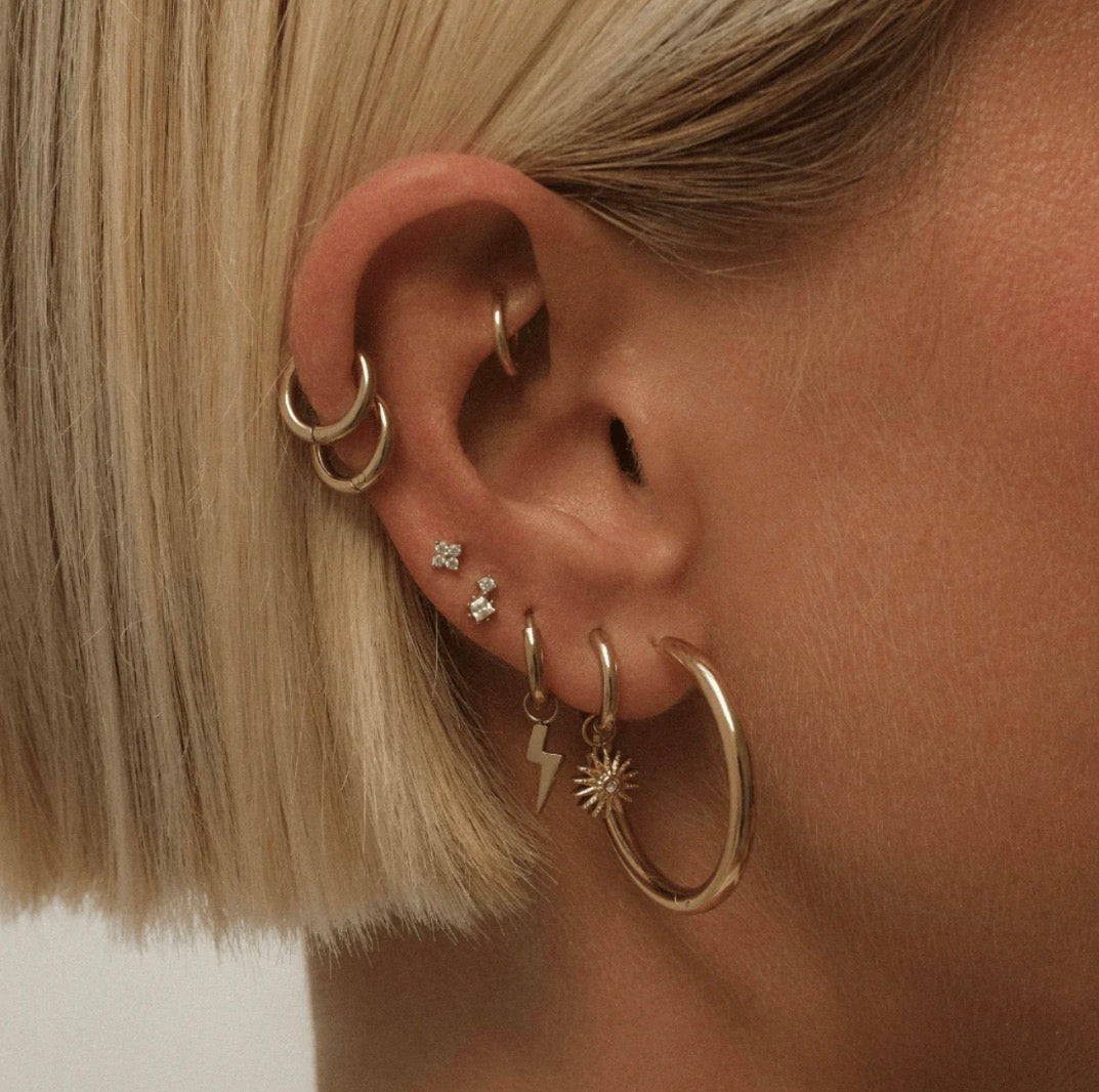 By Rae - The Clover Flat Back Stud, Single