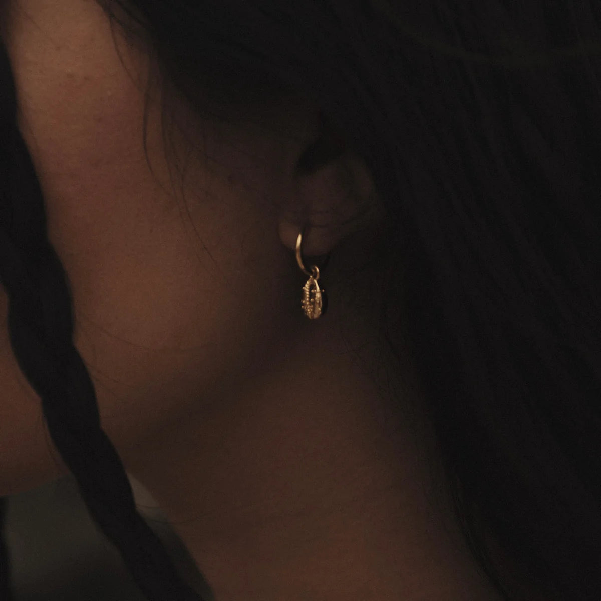 Rachel Entwistle - Aphrodite Mini Hoop Earrings, Gold