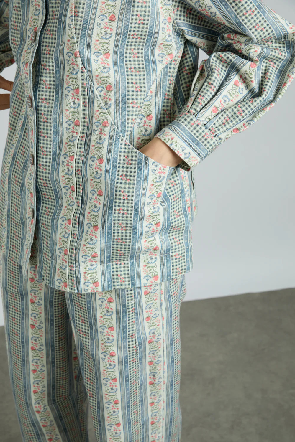 Folk Wadded Curve Gilet - Indigo Waffle
