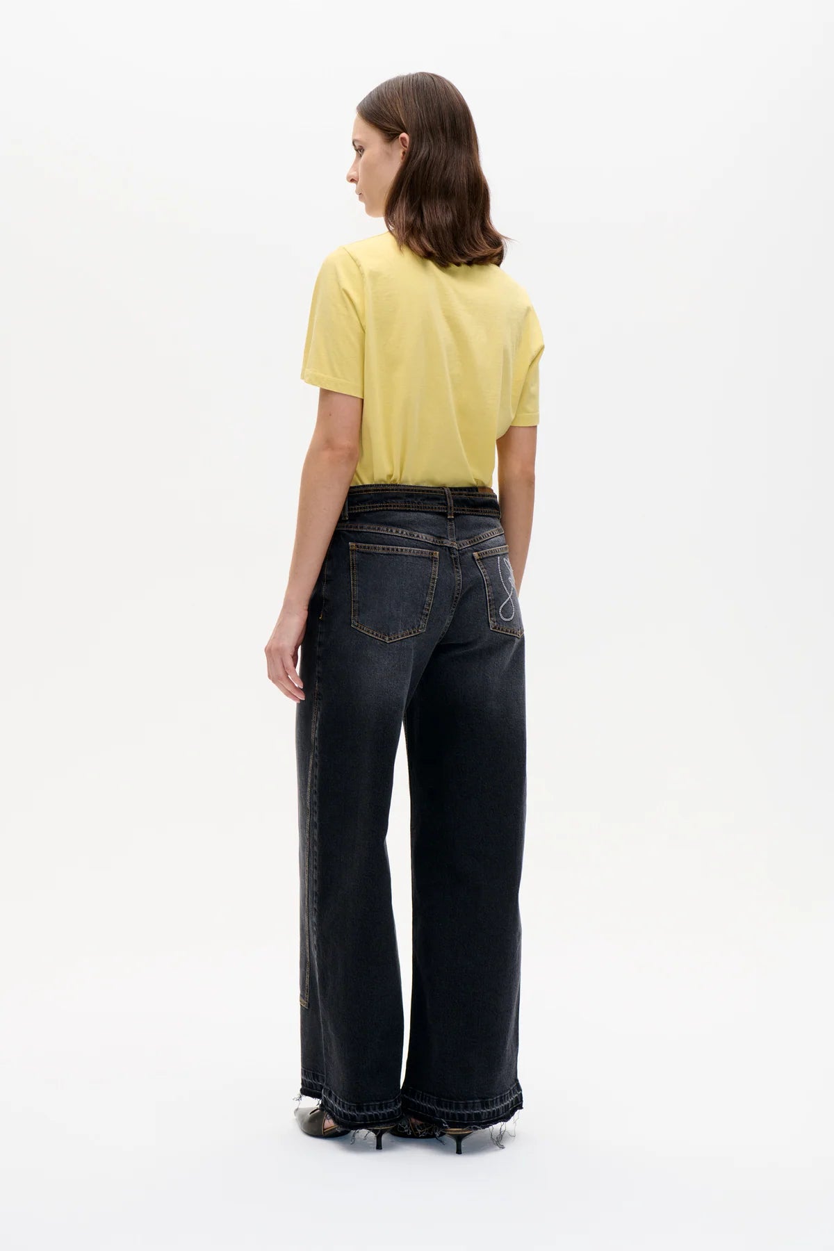 Baum und Pferdgarten - Jawo T-Shirt, Raffia Yellow Globe