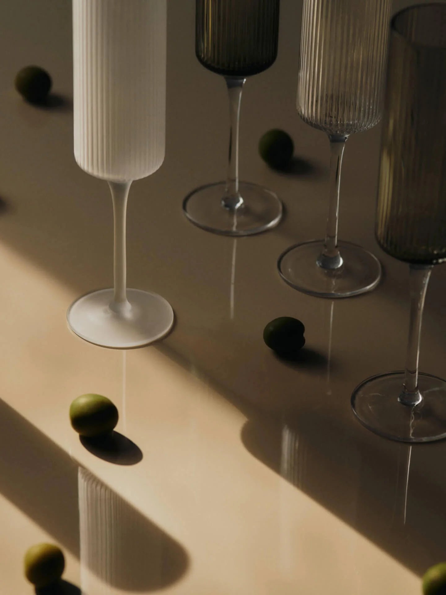 Ferm Living - Ripple Champagne Flutes, Clear (Set of 2)