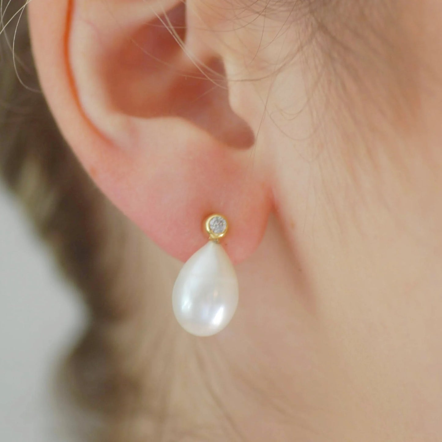 Gem Bazaar - The Pearly Gates Earrings