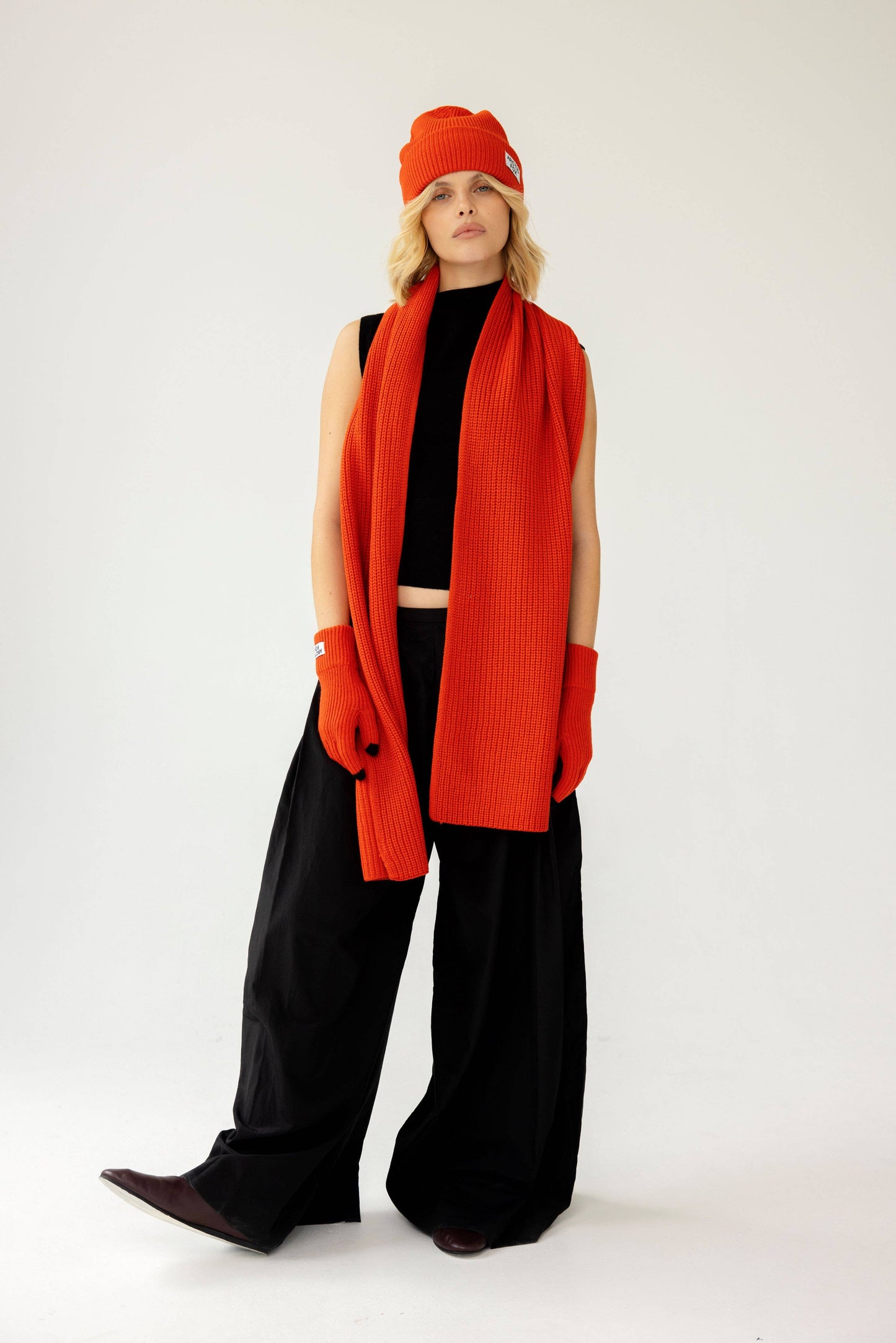 Arctic Fox & Co - Recycled Bottle Gloves - Sunkissed Coral - AW25