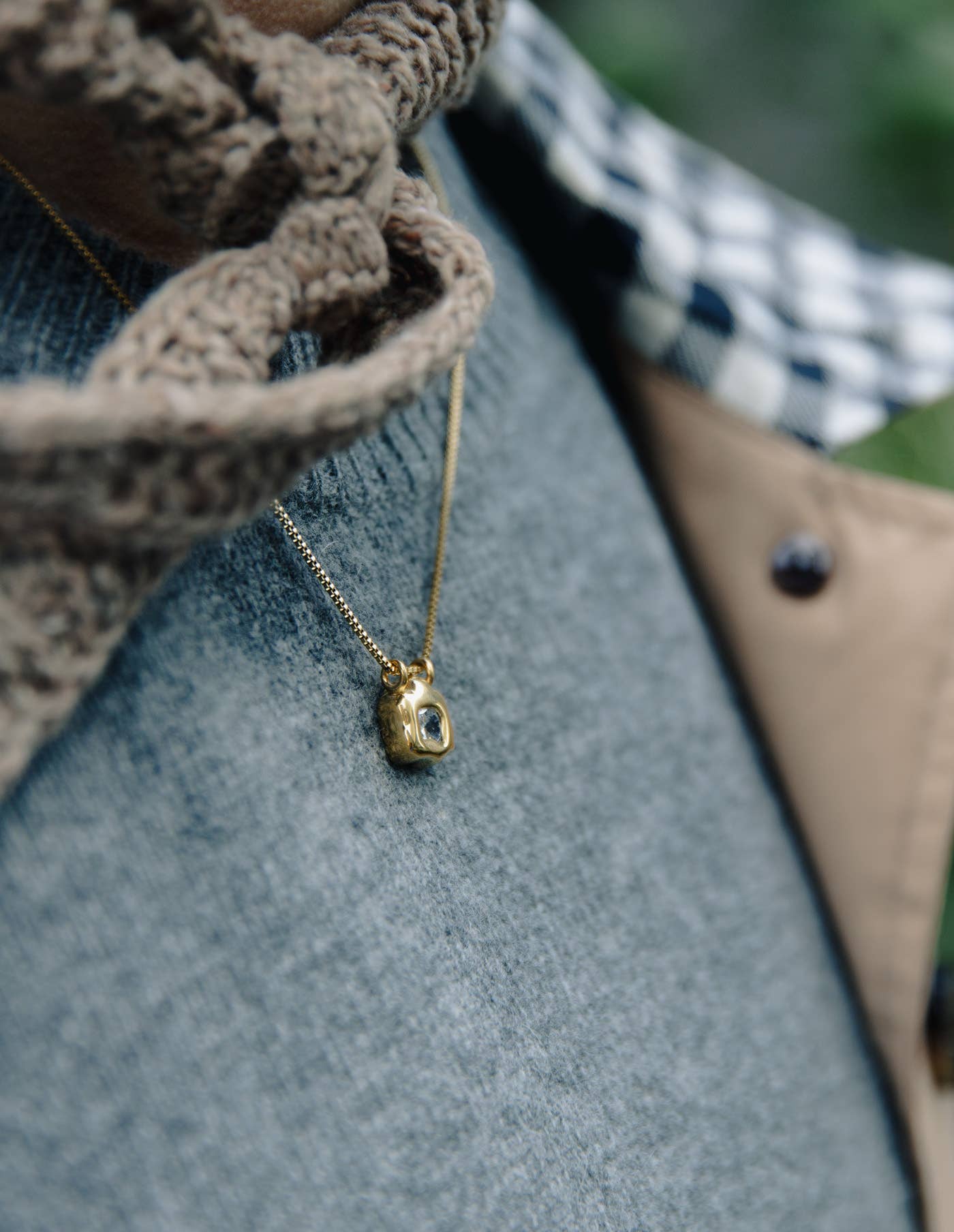 Nordic Muse - Gold Fluid Pendant Necklace