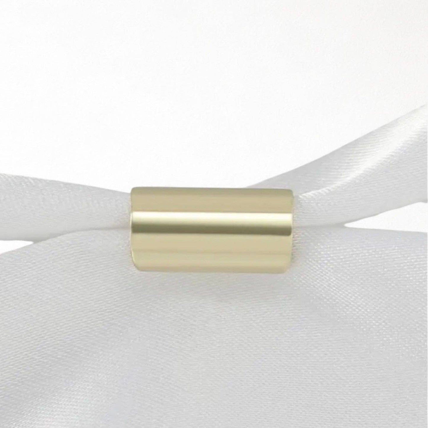 Gold Earlobe Cuff Earring (One Piece)