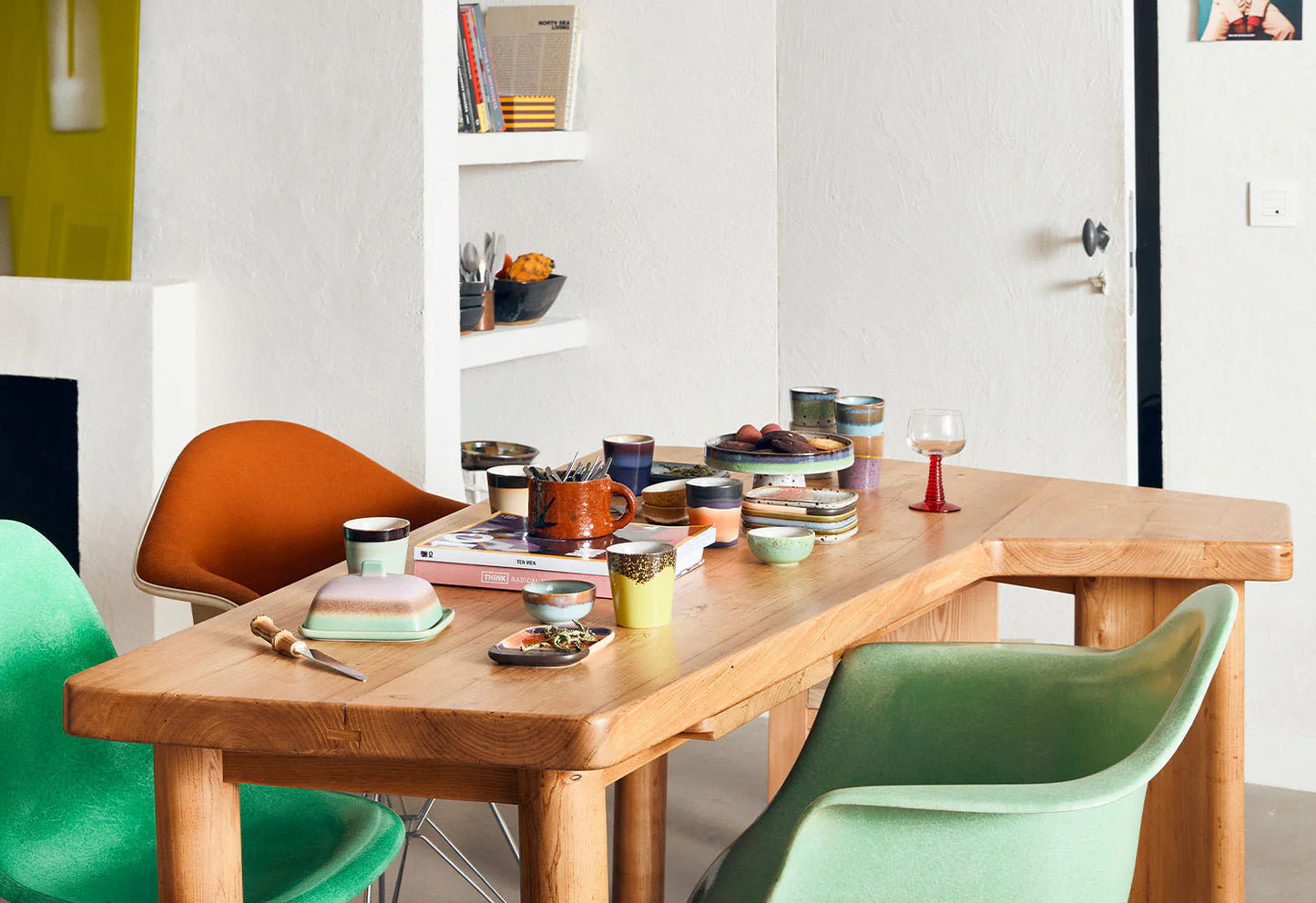 HKLIVNG - 70s Ceramics: Small tray - Atlas