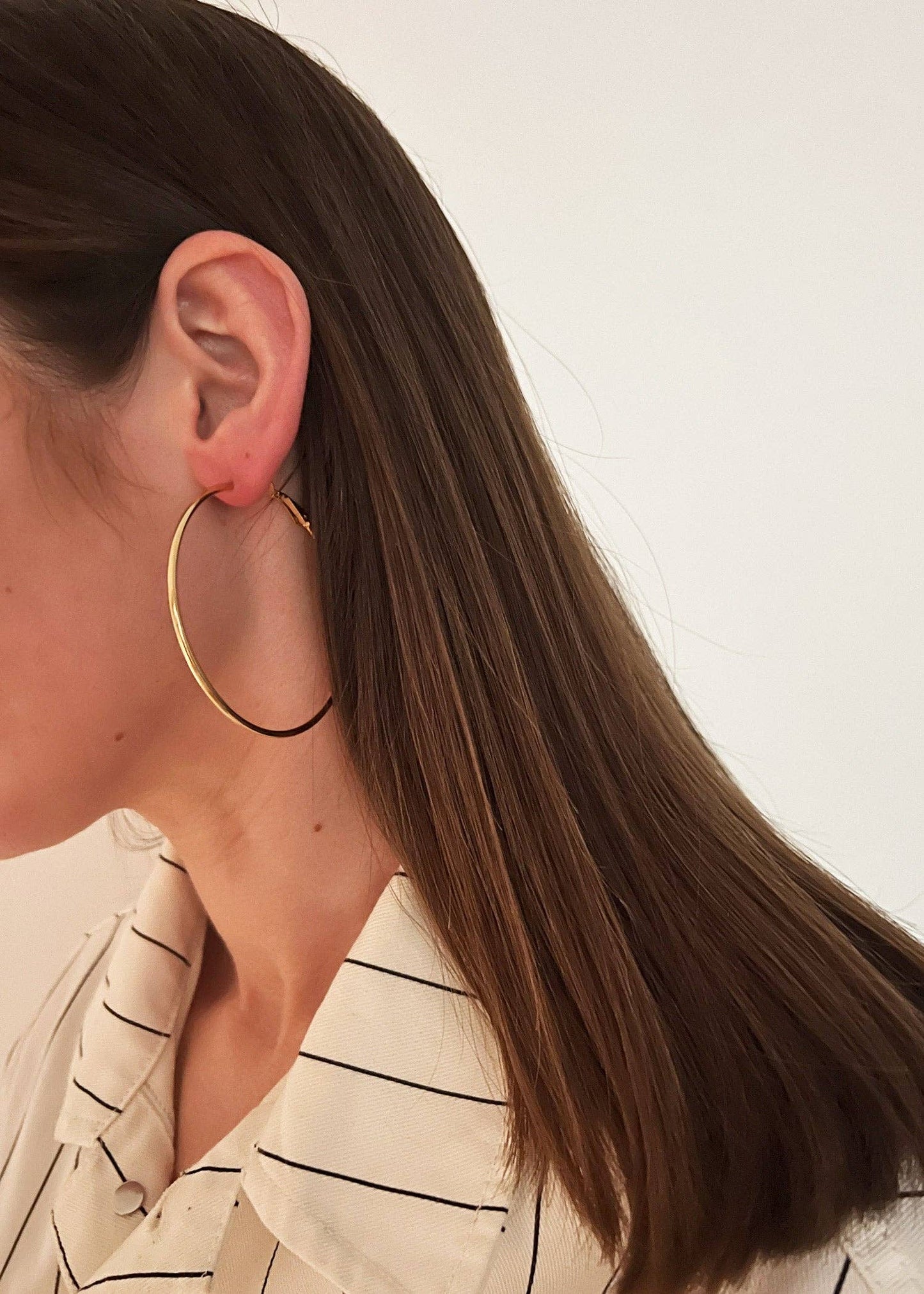 About November - Leo Hoop Gold, Extra Large