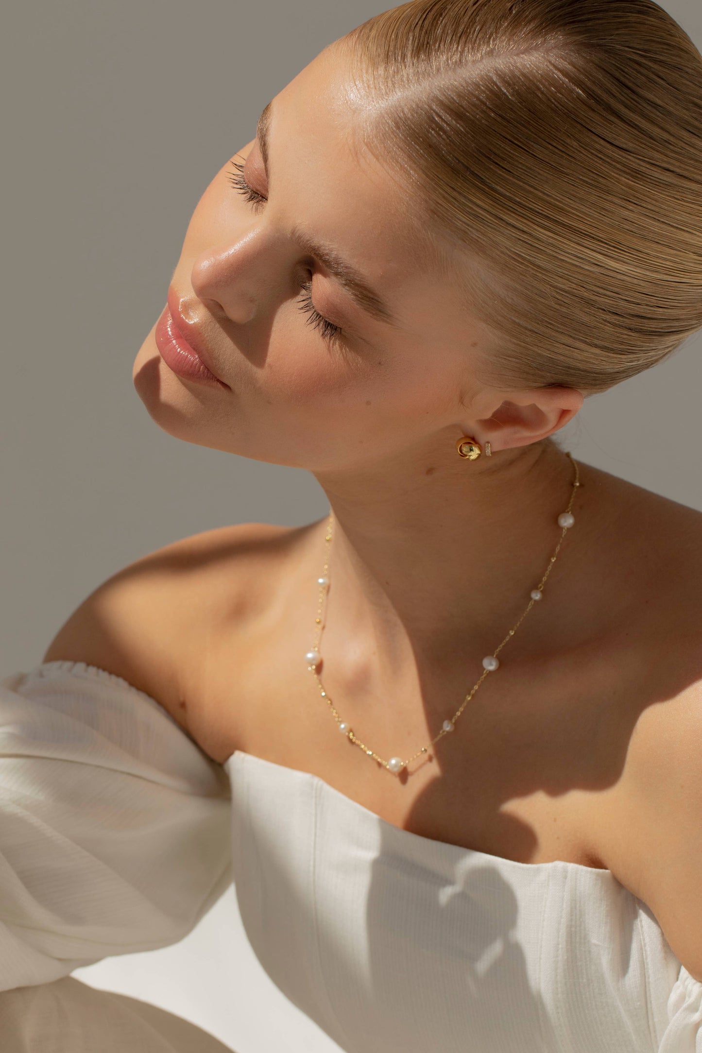 Arctic Fox & CO. - JOY - Beaded Pearl Chain Necklace Gold