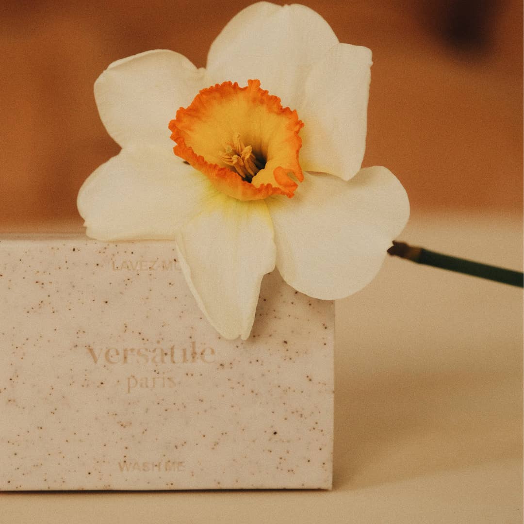 VERSATILE PARIS - Sweet Butter - Cleansing and Exfoliating Body Bar