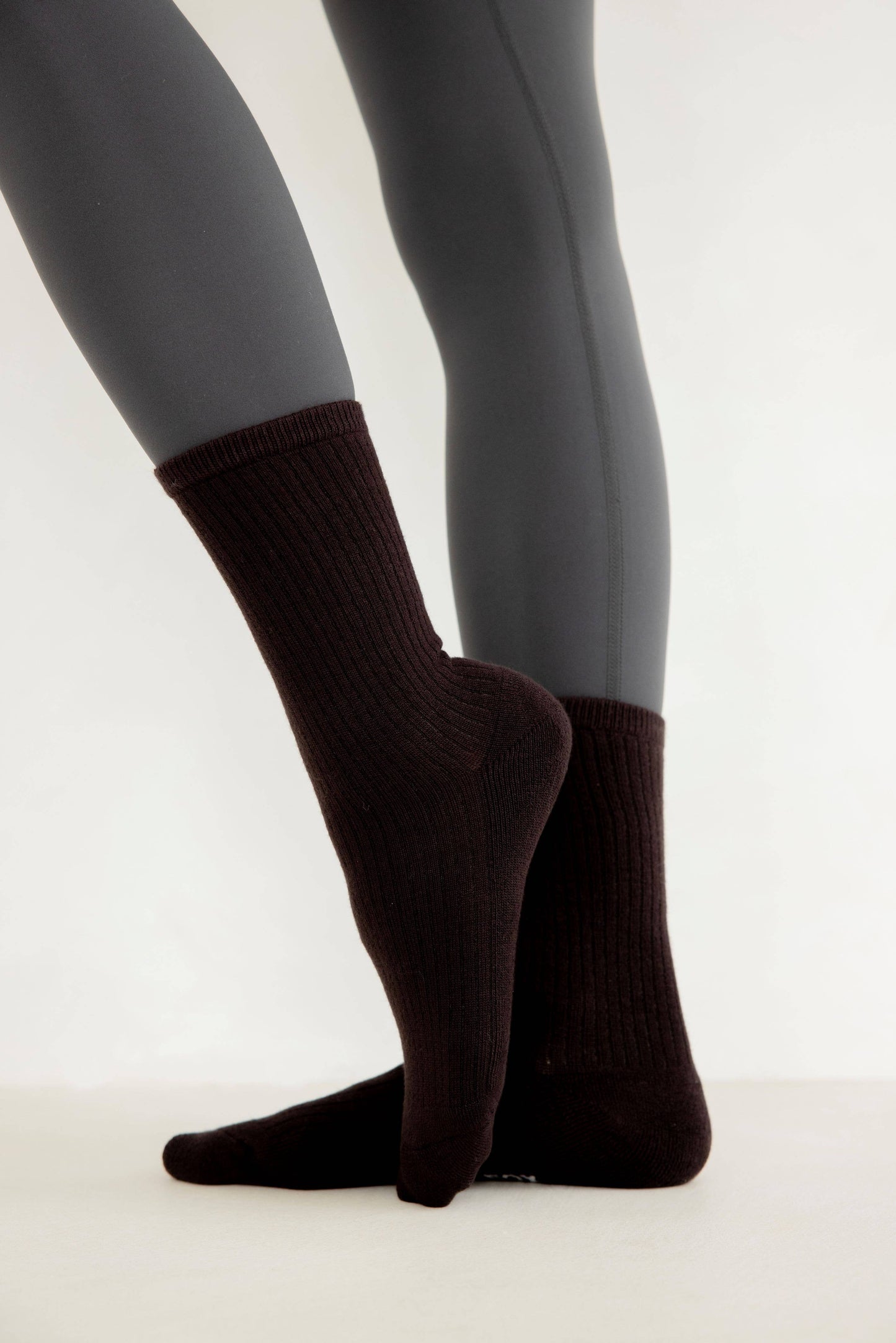 Arctic Fox & Co - The Everyday Socks - 100% Bamboo - Dark Chocolate