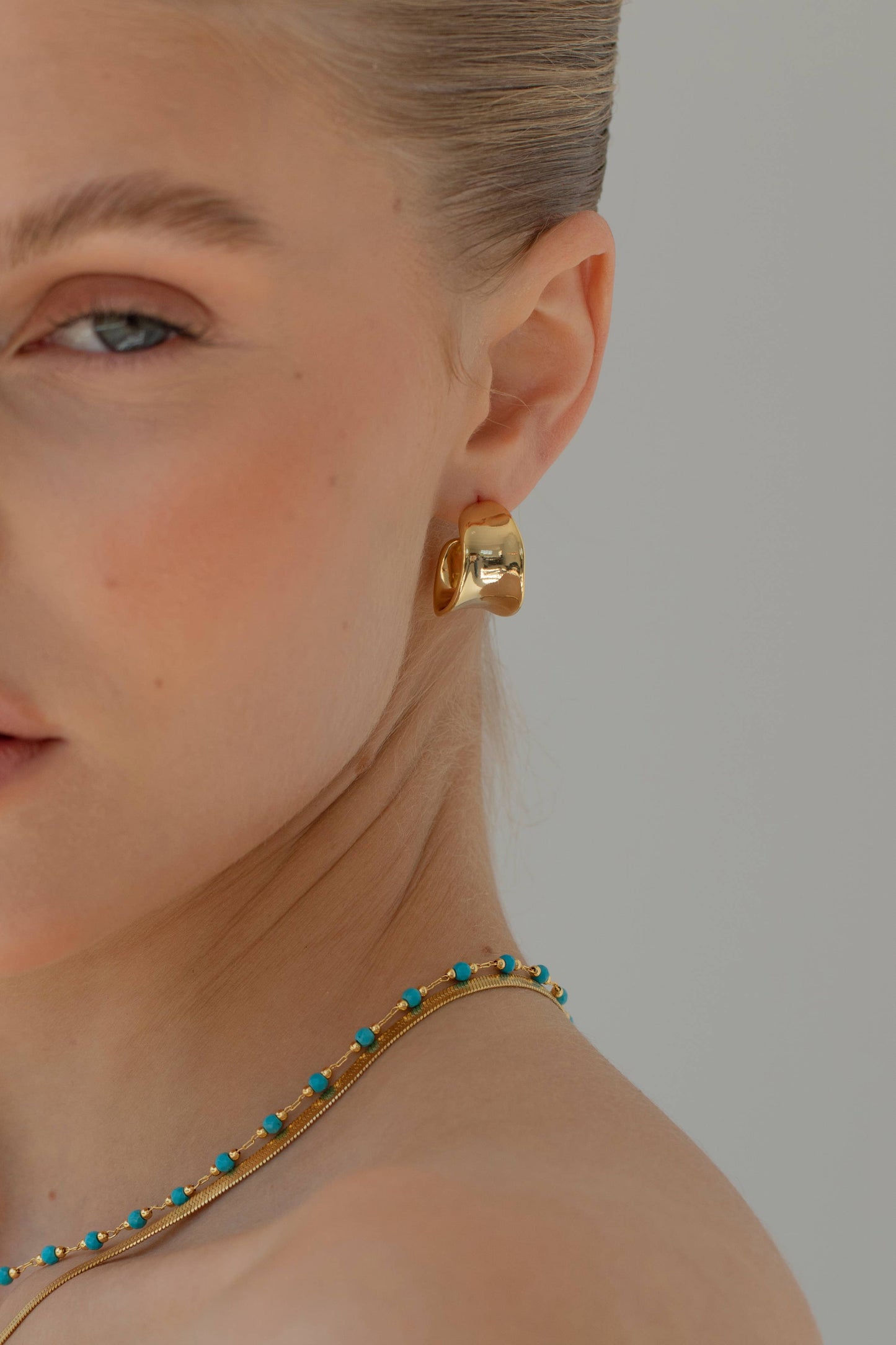 Arctic Fox & Co. - Gold Irregular Molten Hoop Earrings - Eos