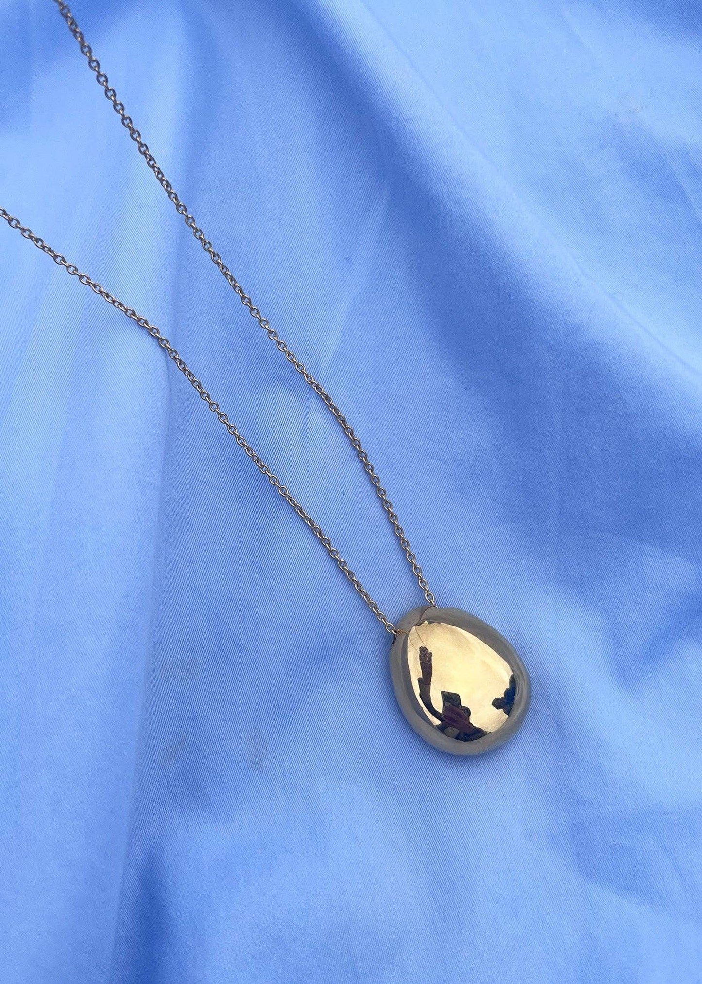 About November - Kin Pebble Necklace, Gold
