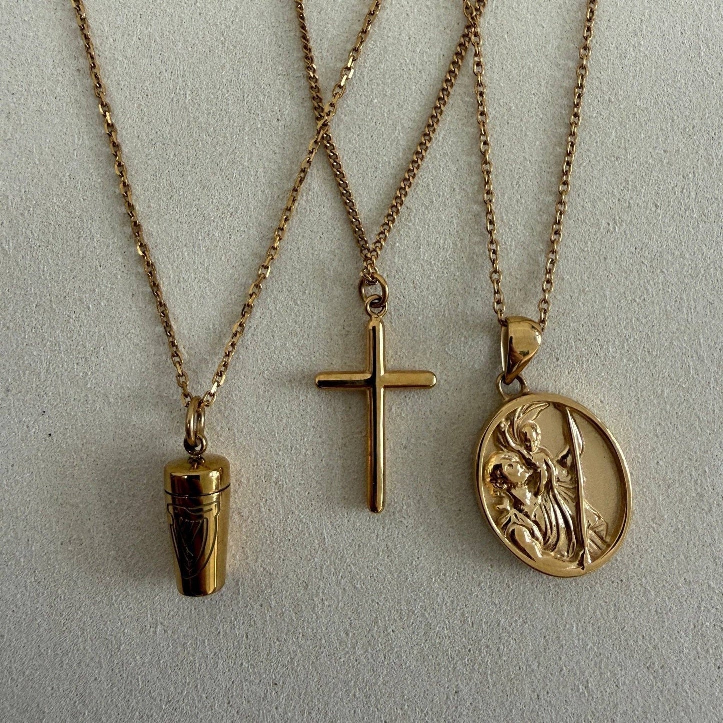 Réalta - Cross Necklace