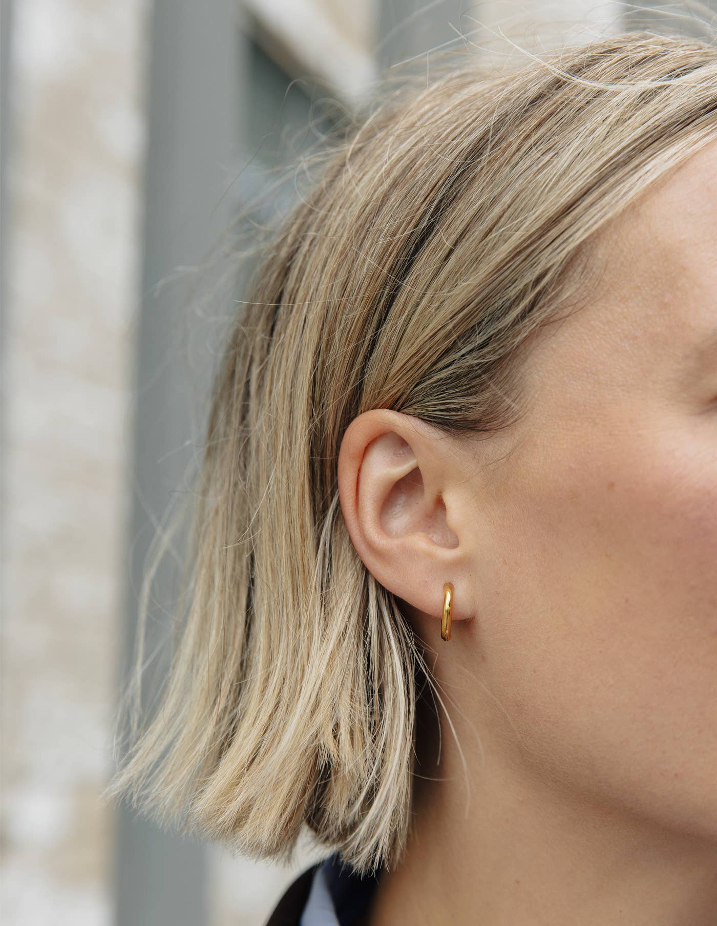 Nordic Muse - Gold Everyday Hoop Earrings 1cm