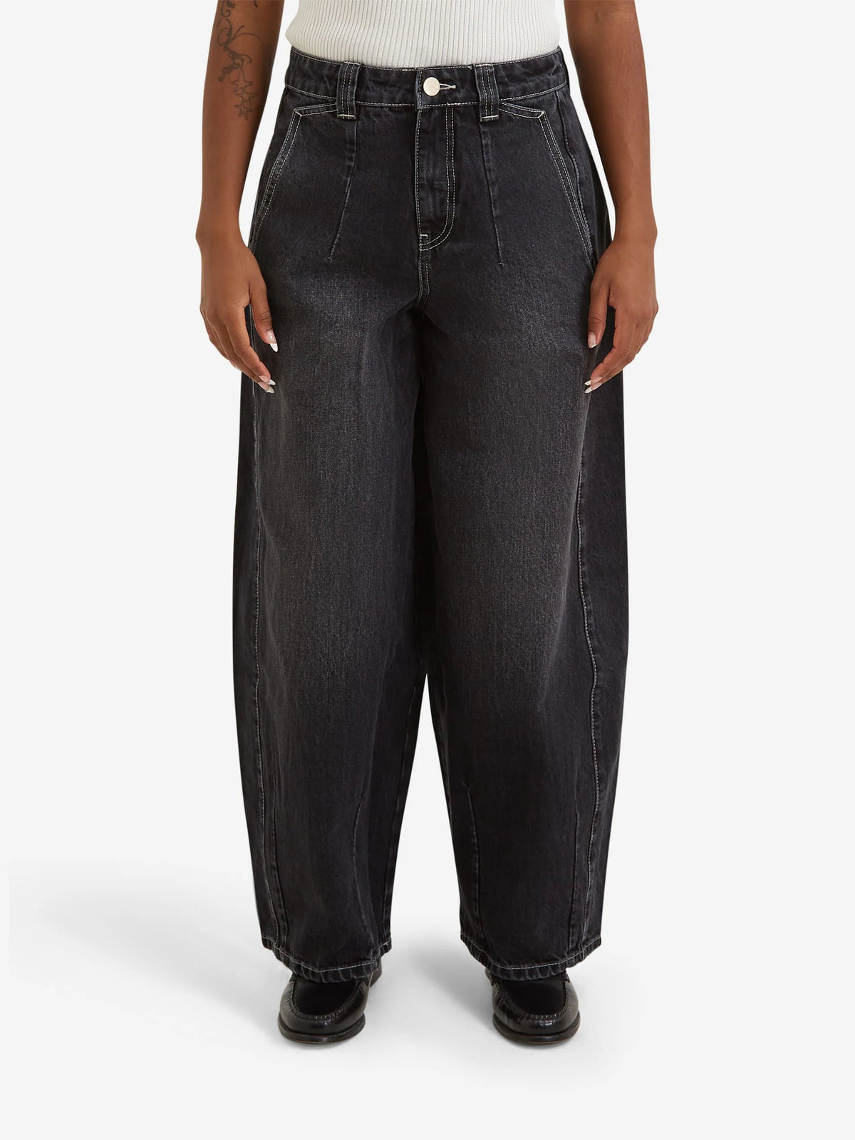 Damson Madder - Erika Barrel Jeans, Washed Black