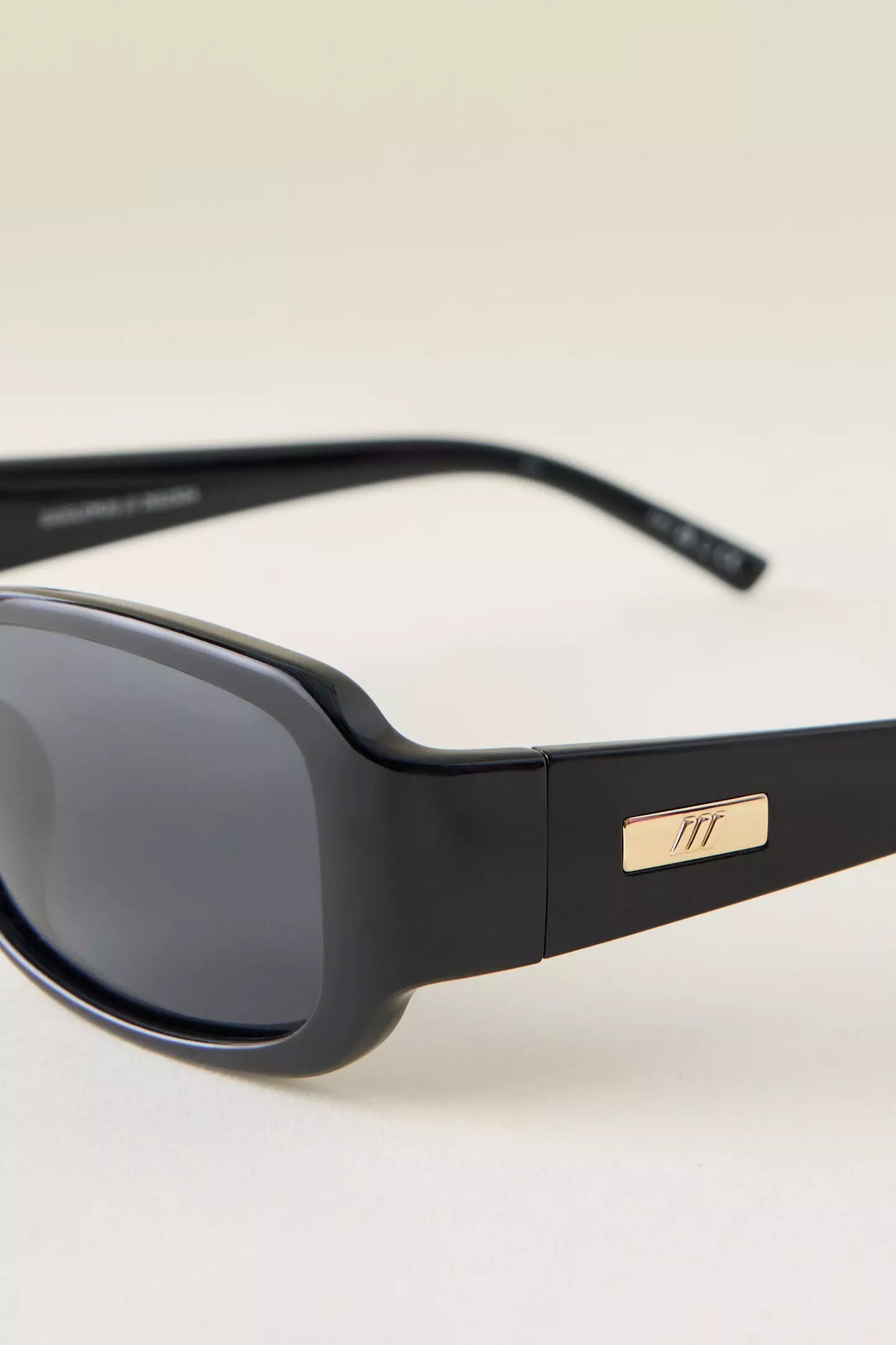 Le Specs - Gigglemug, Black