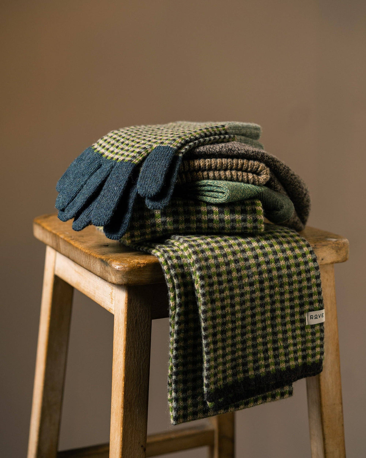 Rove Knitwear - Lambswool Gloves, Green