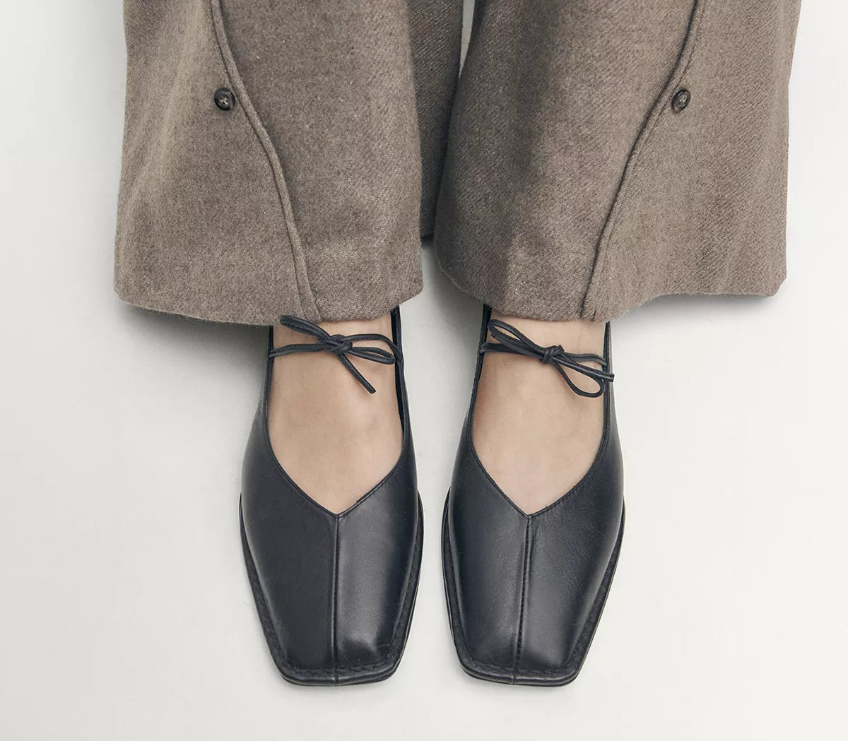 Alohas - Sway Black Leather Ballet Flats