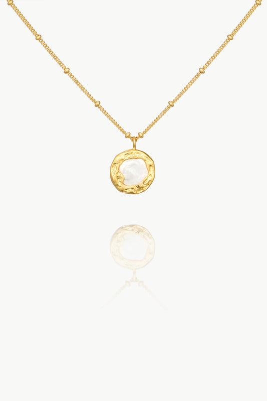 Arctic Fox & Co. - Mother of Pearl Pendant Necklace