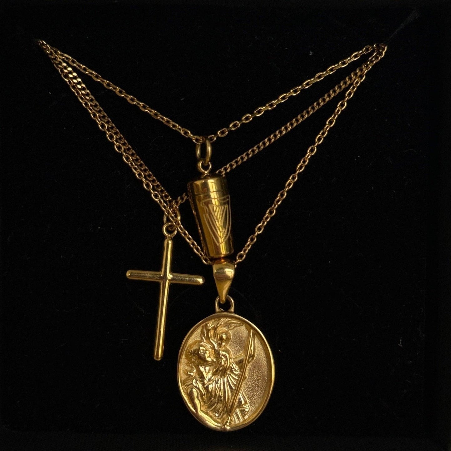 Réalta - Cross Necklace