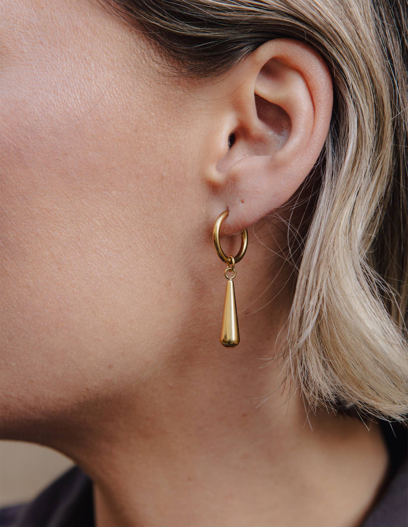 Nordic Muse - Elongated Drop Earrings, Gold