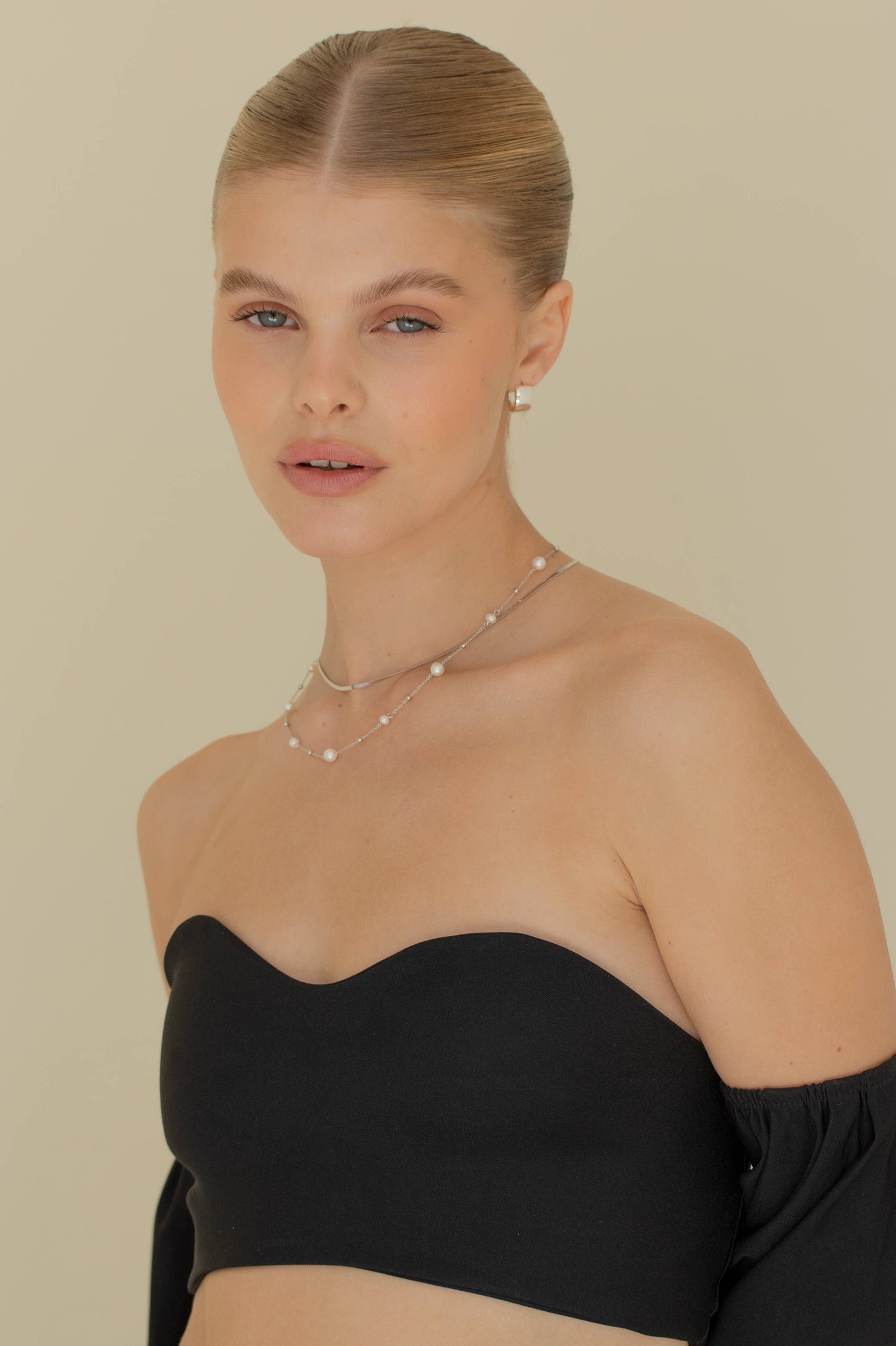 Arctic Fox & CO. - JOY - Beaded Pearl Chain Necklace Silver
