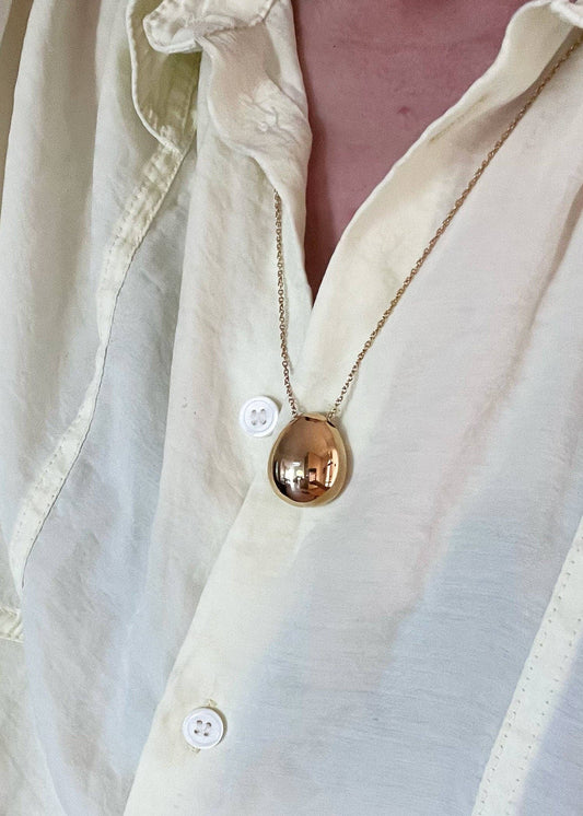 About November - Kin Pebble Necklace, Gold