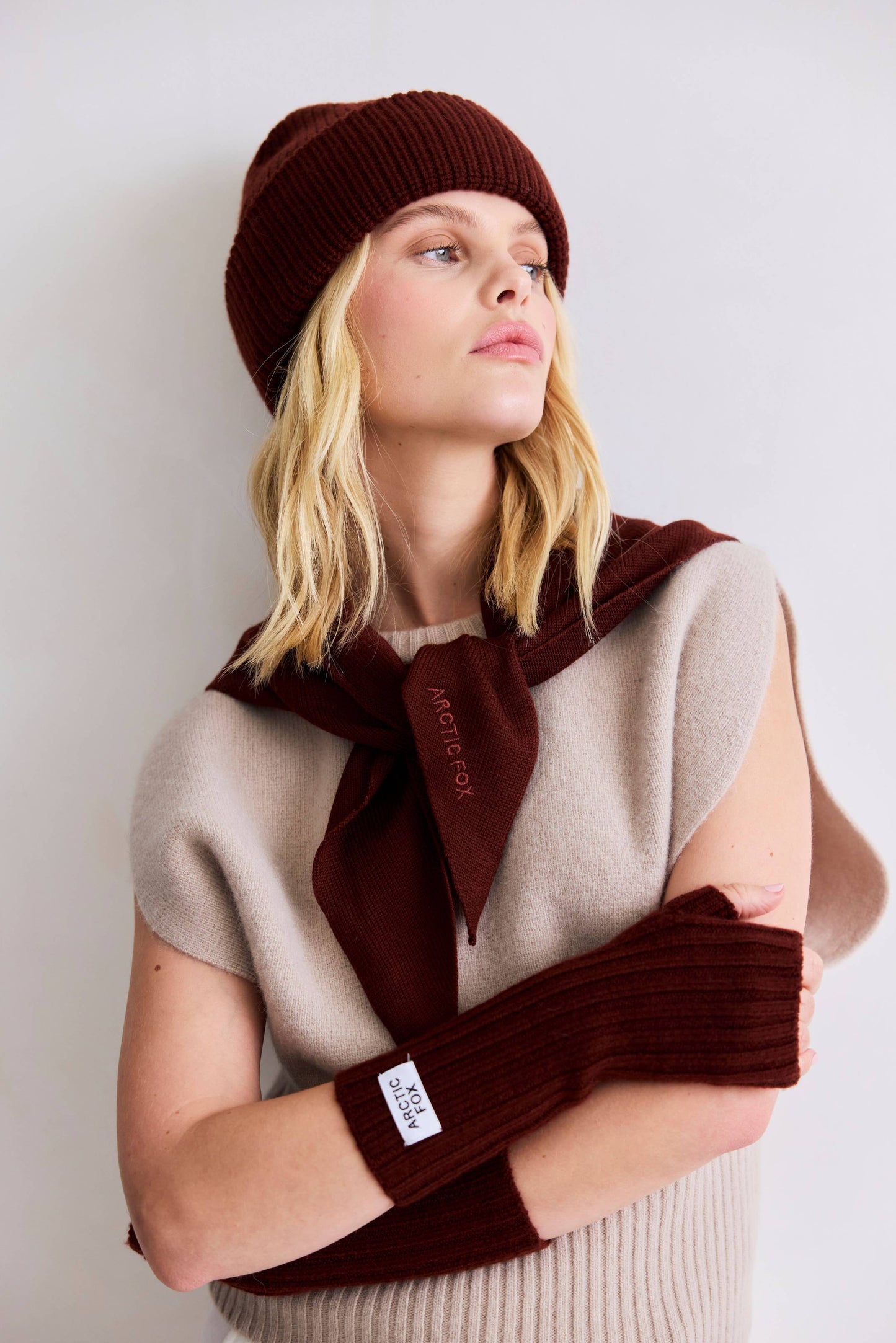 Arctic Fox & Co - Merino Wool Triangle Scarf, Dark Walnut Brown