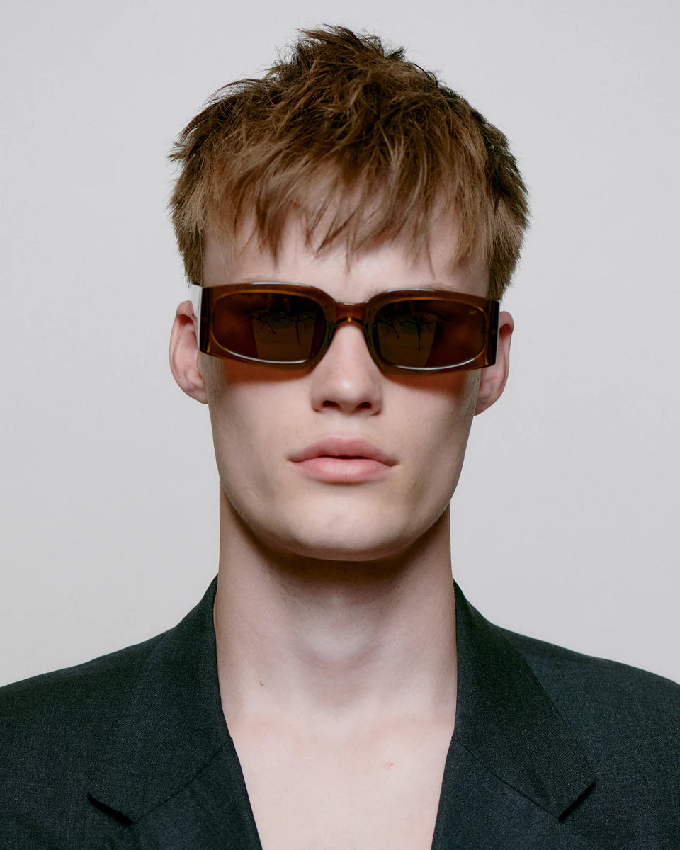 A.Kjæbede - Alex, Smoke Transparent