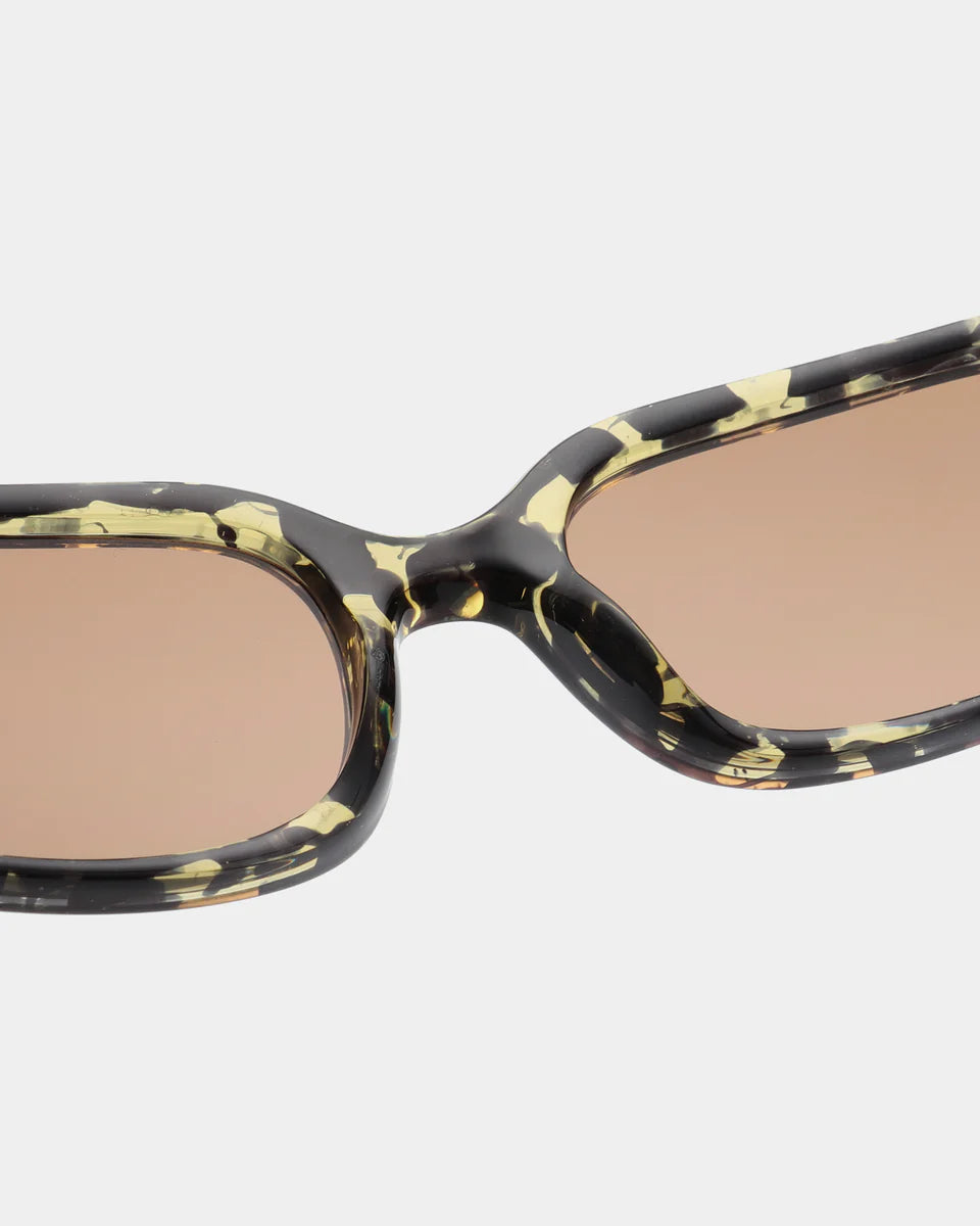 A.Kjæbede - Will, Black/Yellow Tortoise