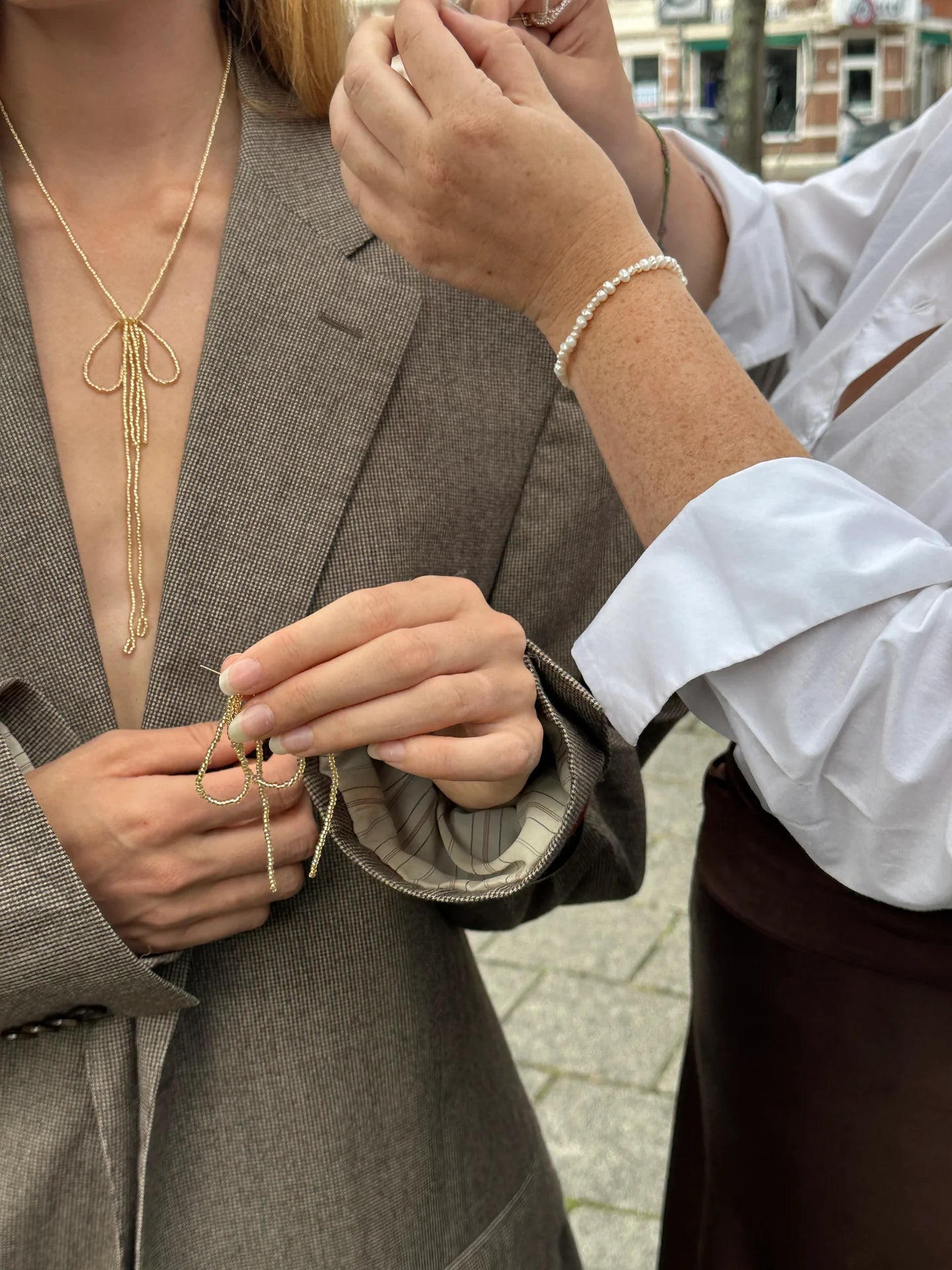 Labro - Bow Necklace, Gold