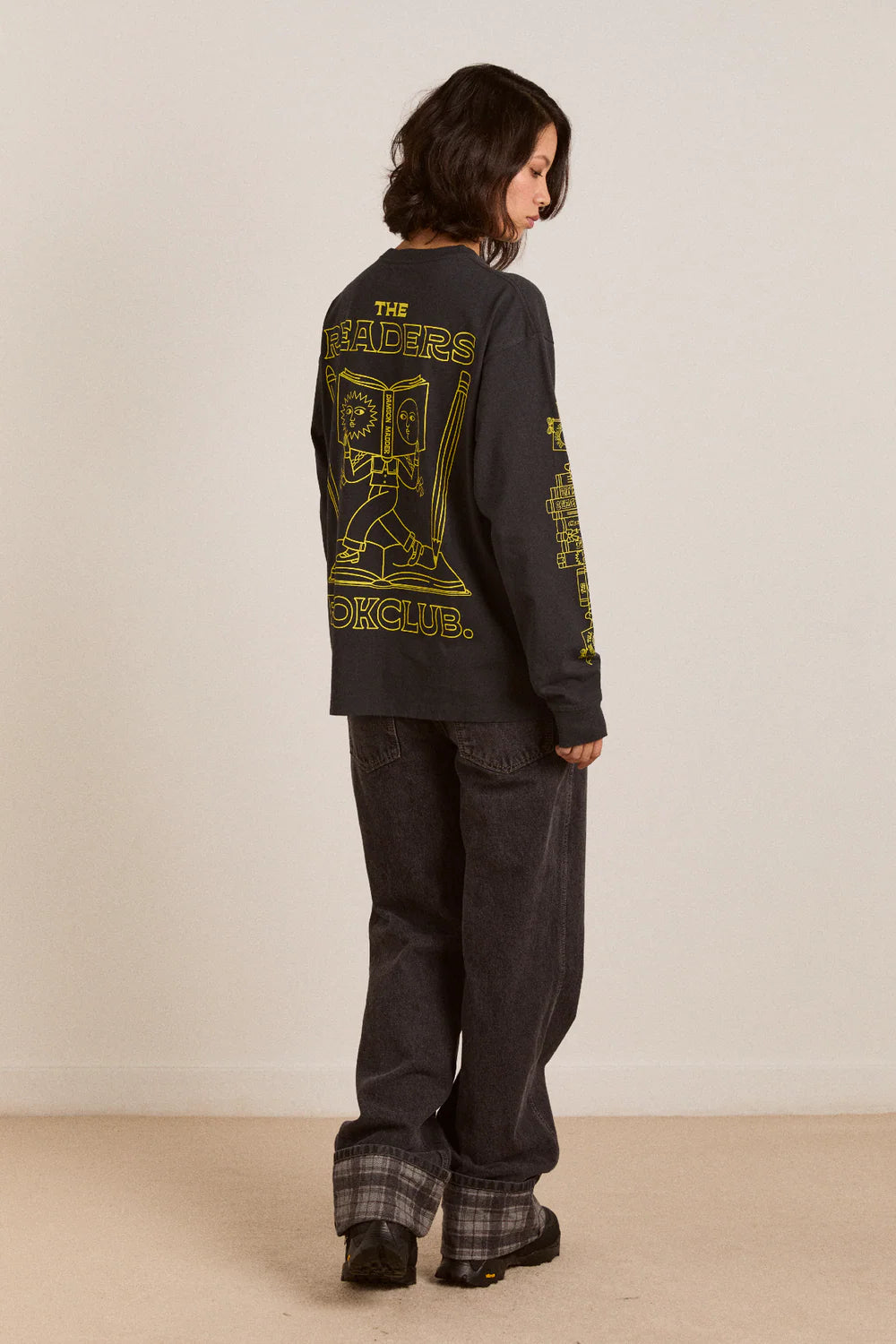 Damson Madder - The Reader Long Sleeve Tee, Charcoal