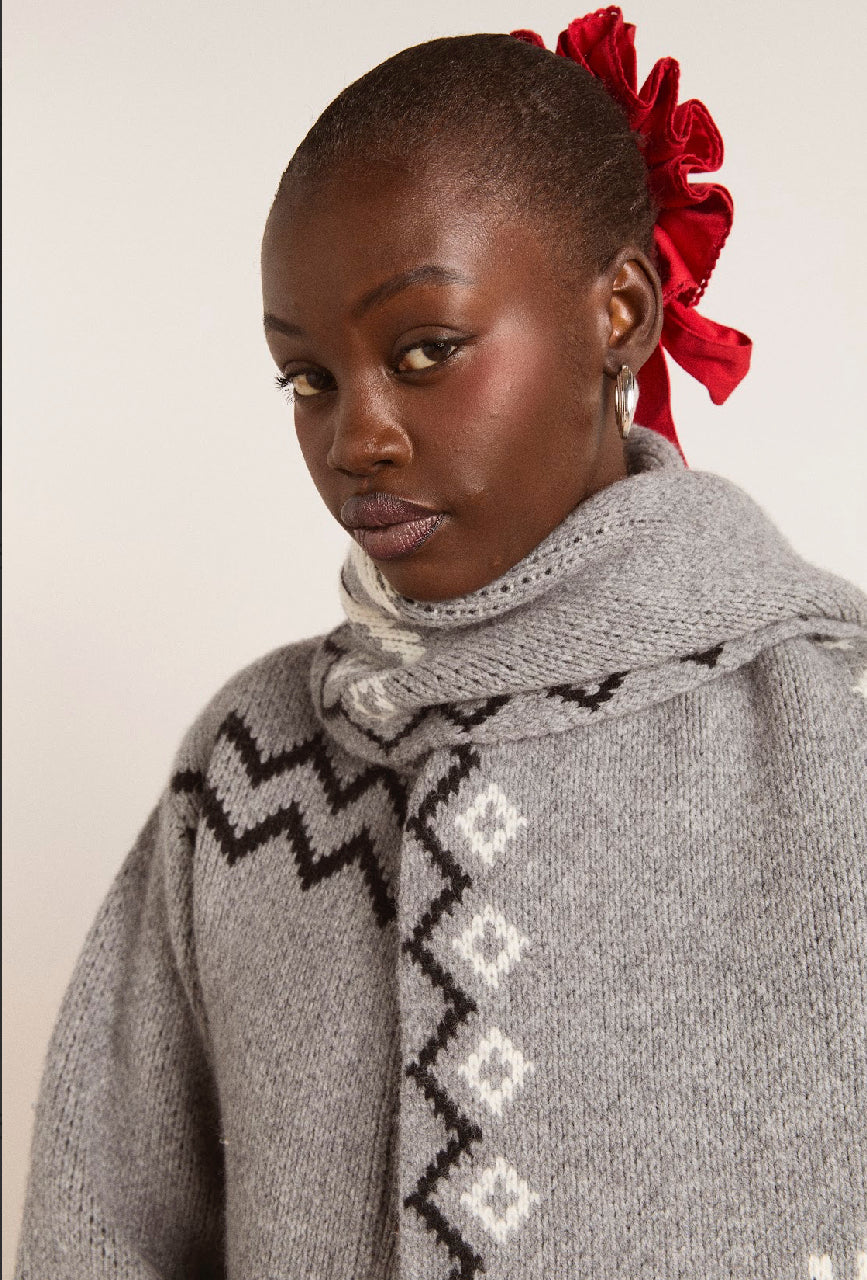 Damson Madder - Cecily Scarf, Bunny Intarsia