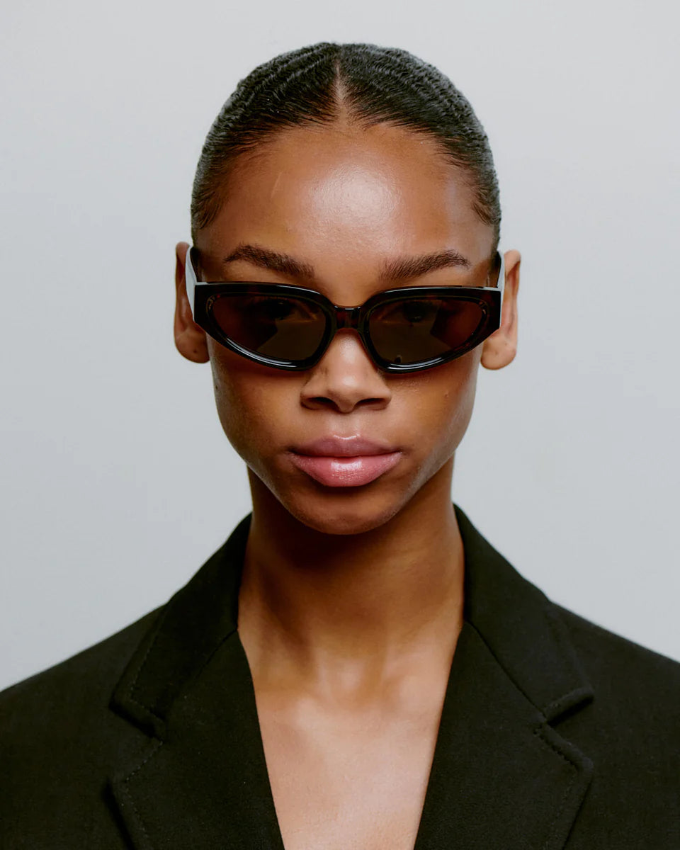 A.Kjæbede - Ella, Demi Tortoise