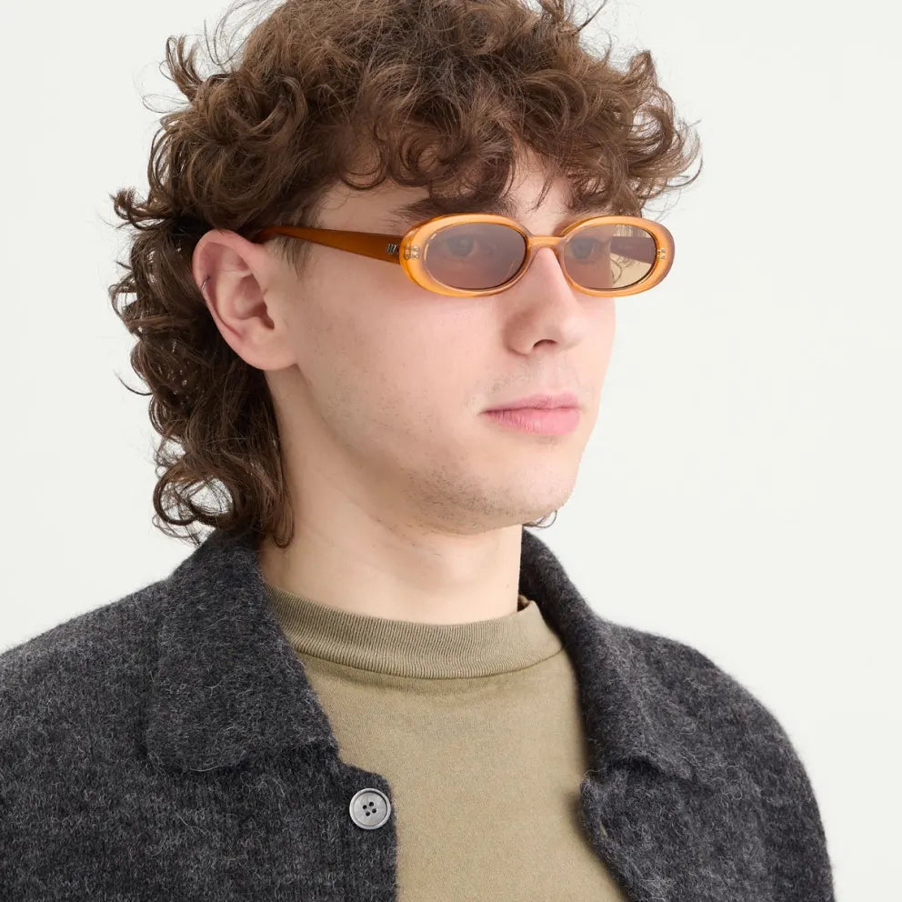 Le Specs - Outta Love, Caramel