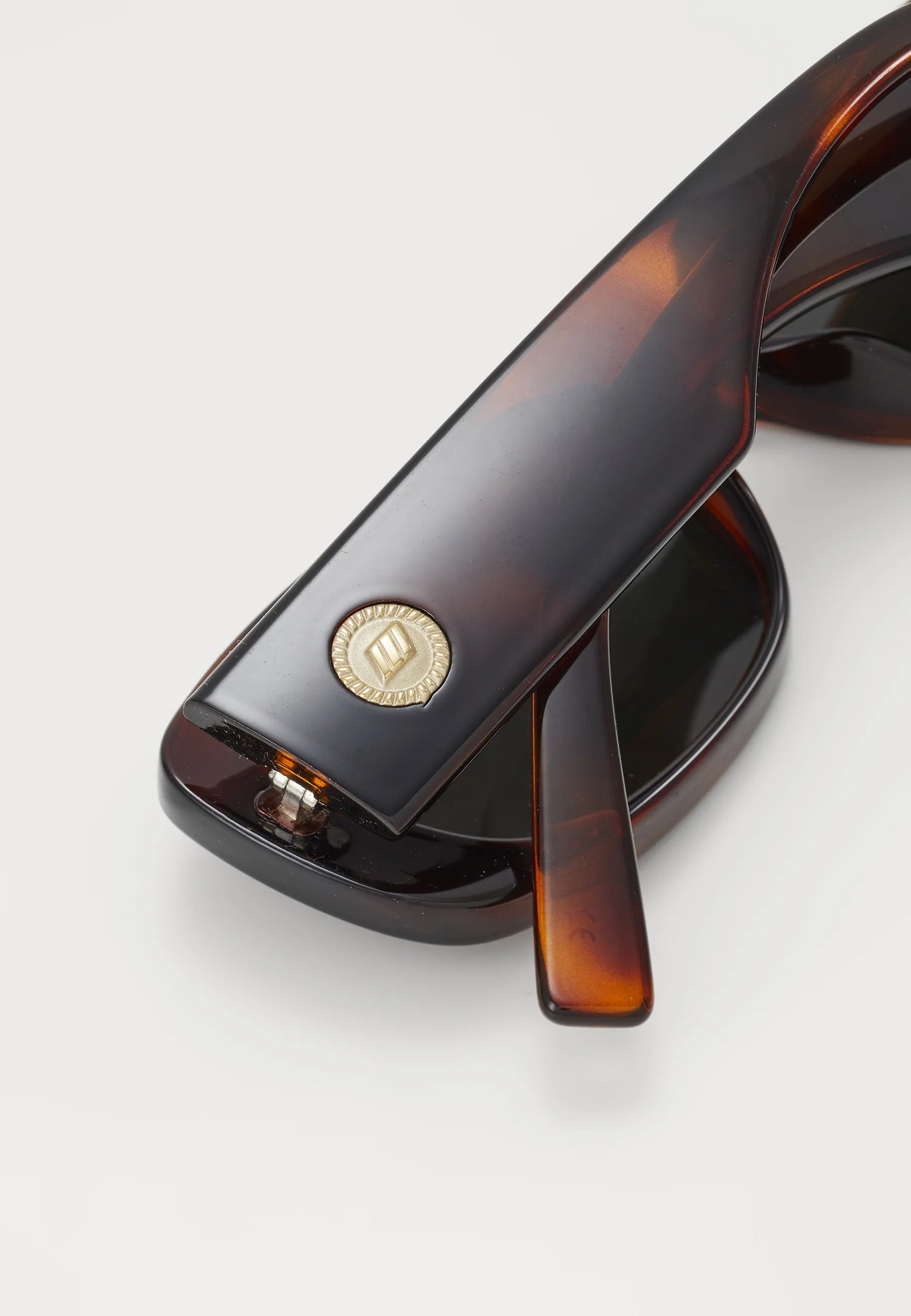 Le Specs - Unreal!, Toffee Tort