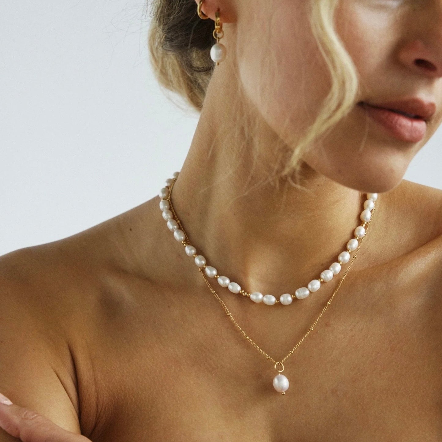 By Rae - The Soleil Pearl Pendant, Gold