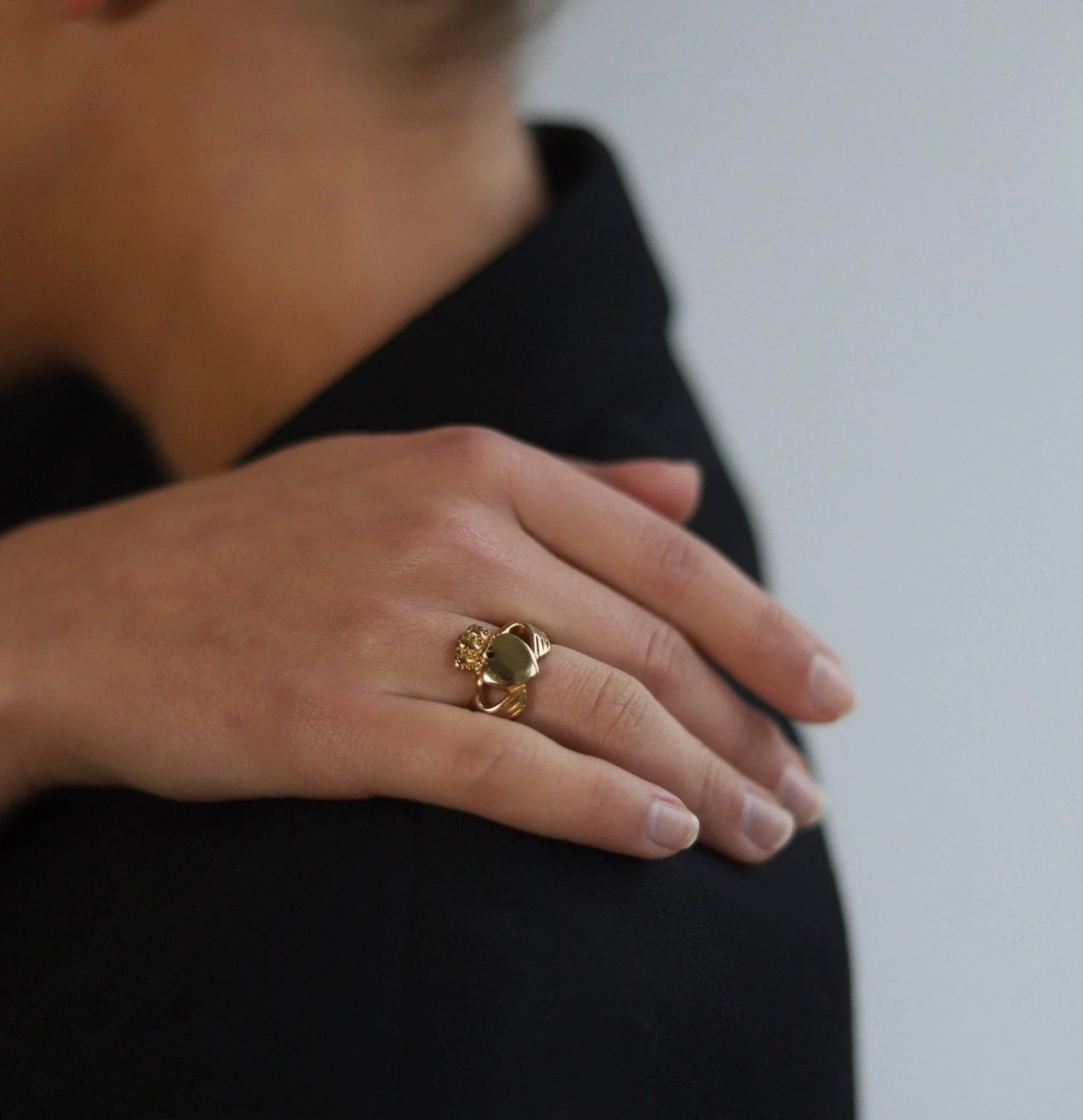Réalta - Classic Irish Claddagh Ring