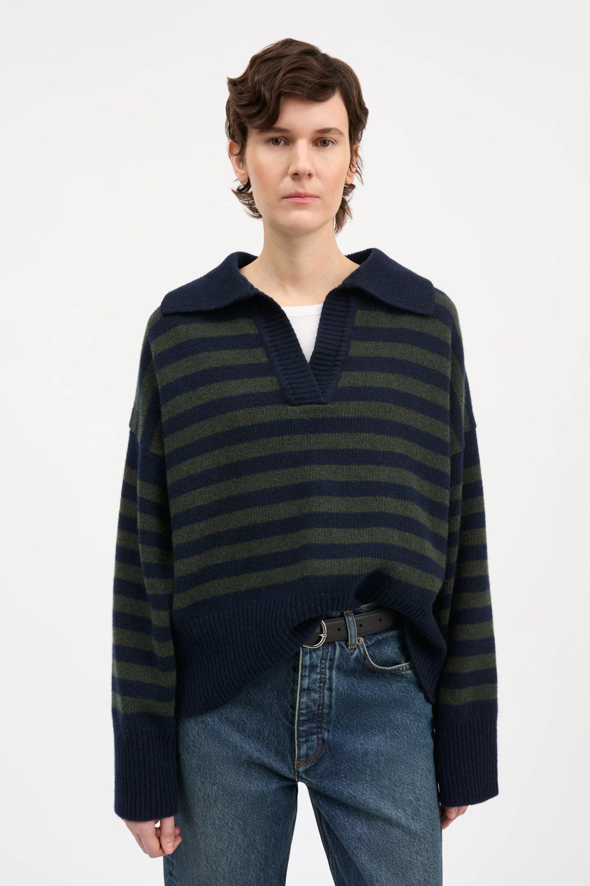 Skall Studio - Dean V-Neck Jumper, Navy/Dark Green Stripe