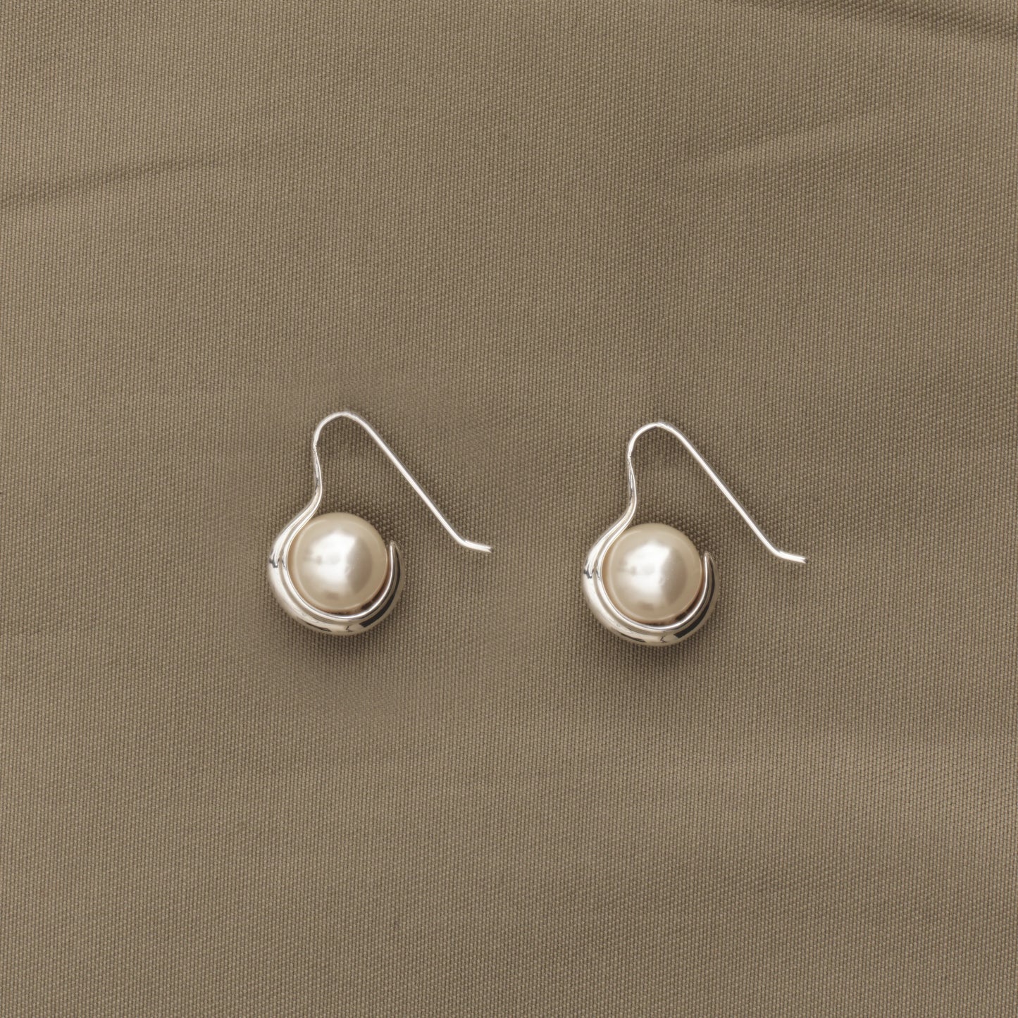 Third Reason - Hook Pearl Earring - Silver