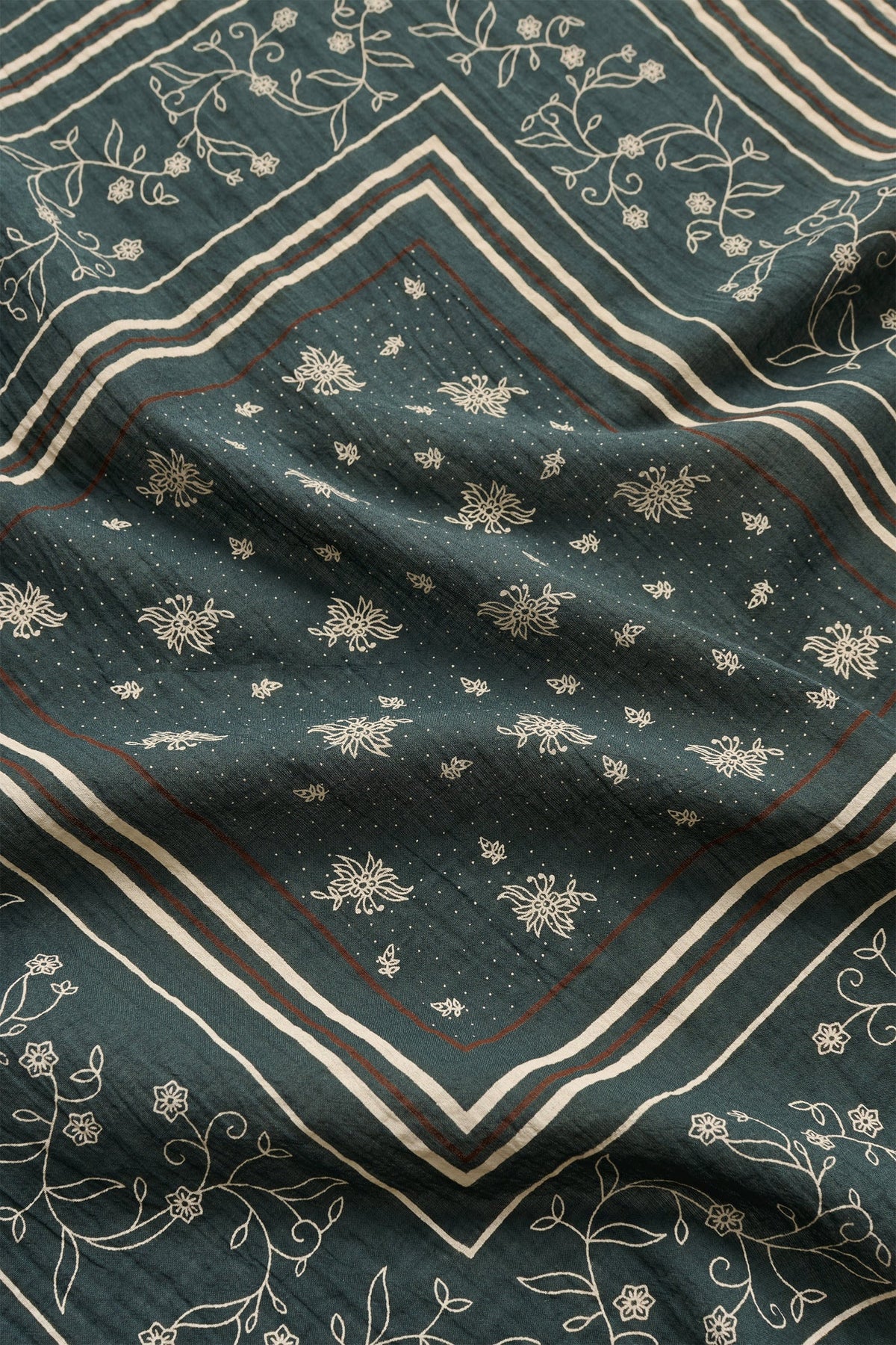 Skall Studio - Classic Scarf, Dark Green/Brown