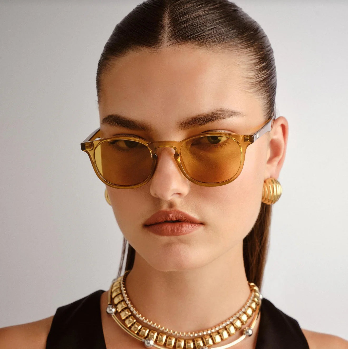 Le Specs - Club Royale, Whiskey